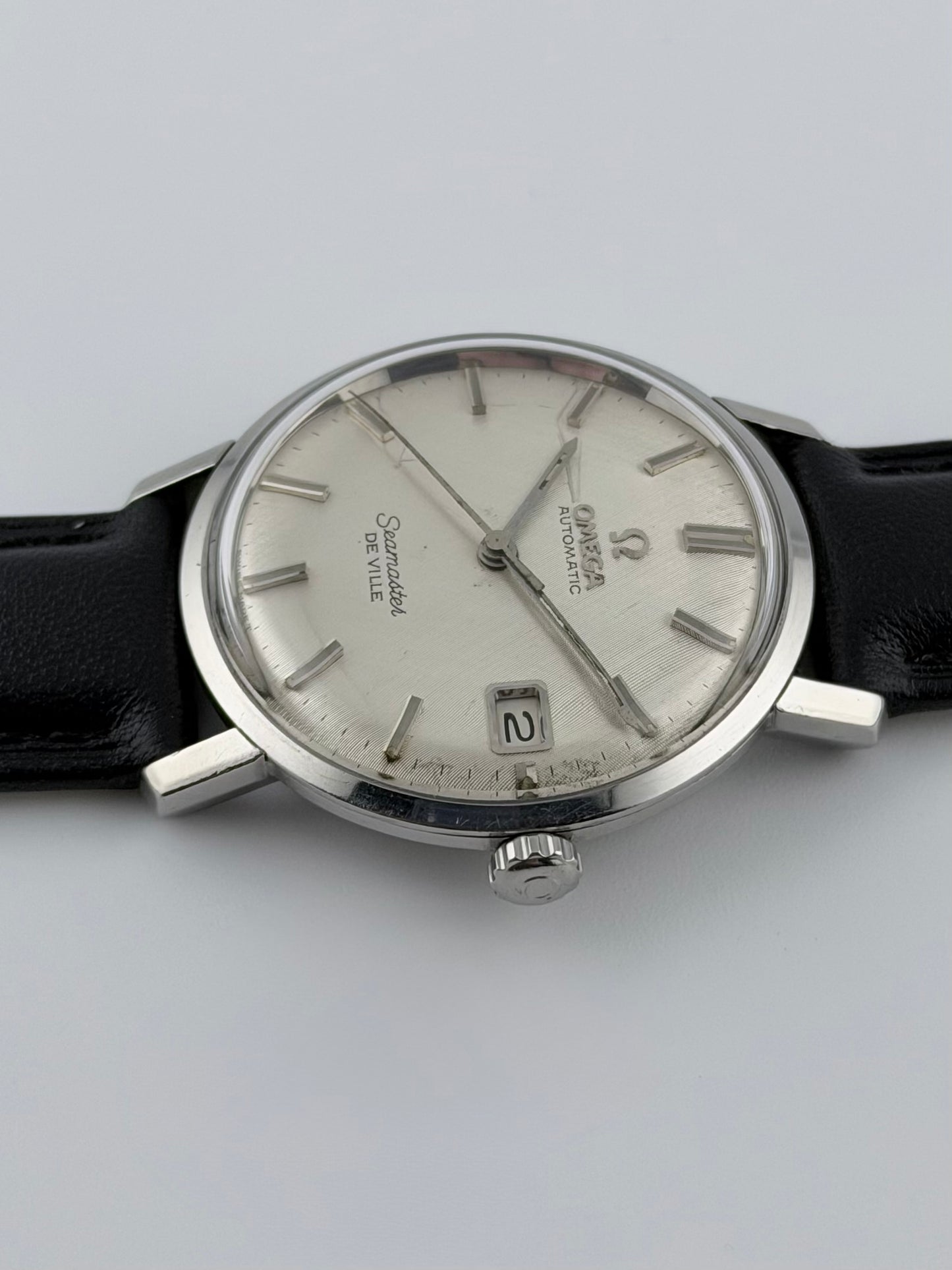 Omega Seamaster De Ville Automatic 166.020 - Linen Dial