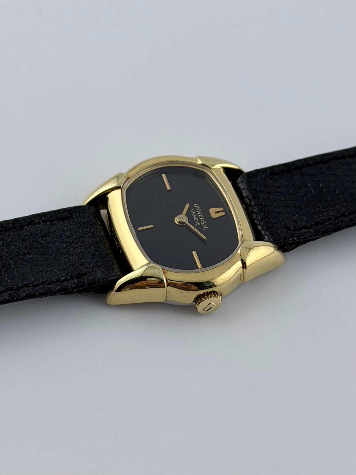 Universal Geneve 511624 - Ladies