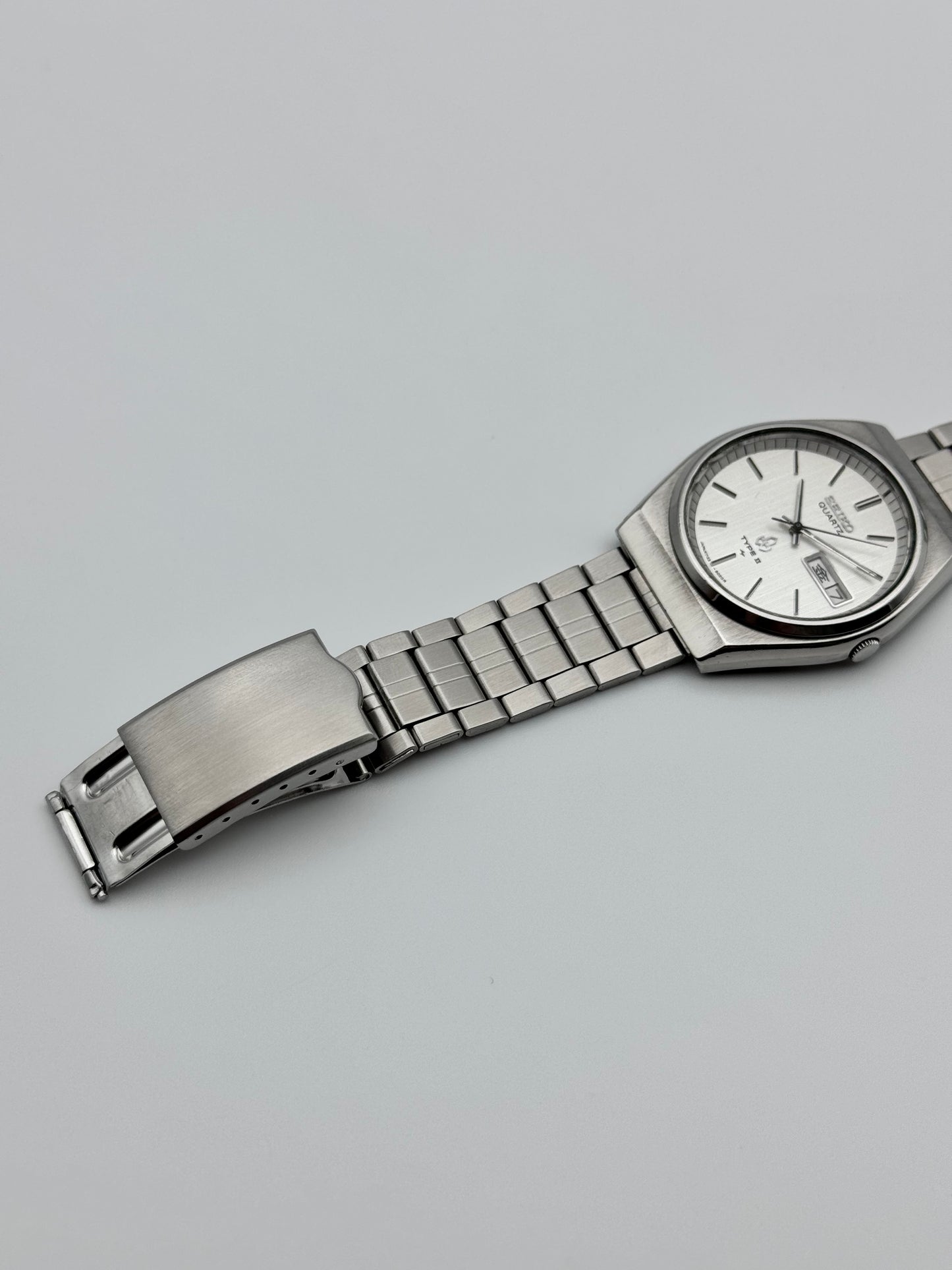 Seiko Type II Quartz JDM Day-Date - 7123-8010 - Rare Dial