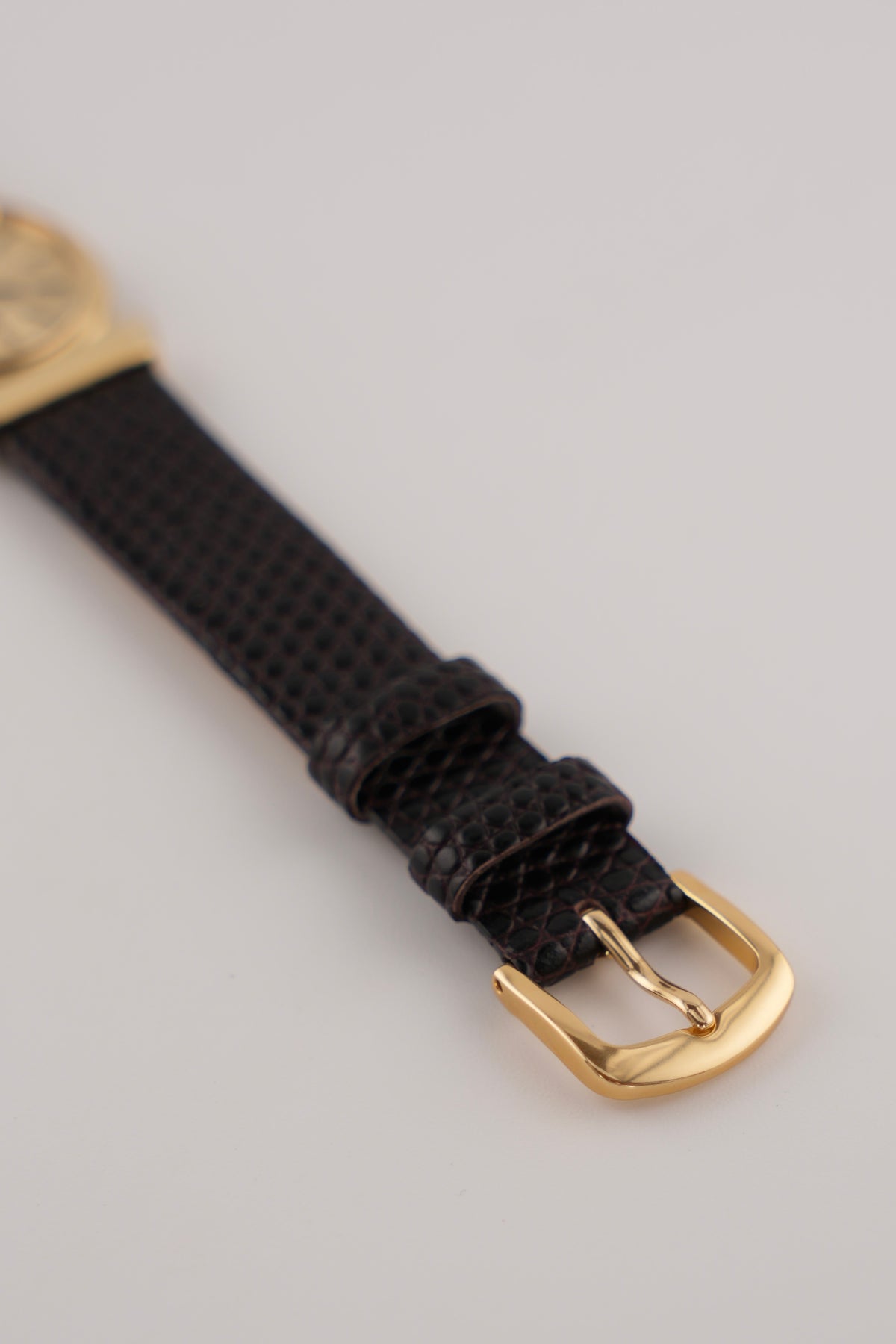 Universal Geneve 542678 - Ladies - Unique Convertible Lugs! - Box and Papers