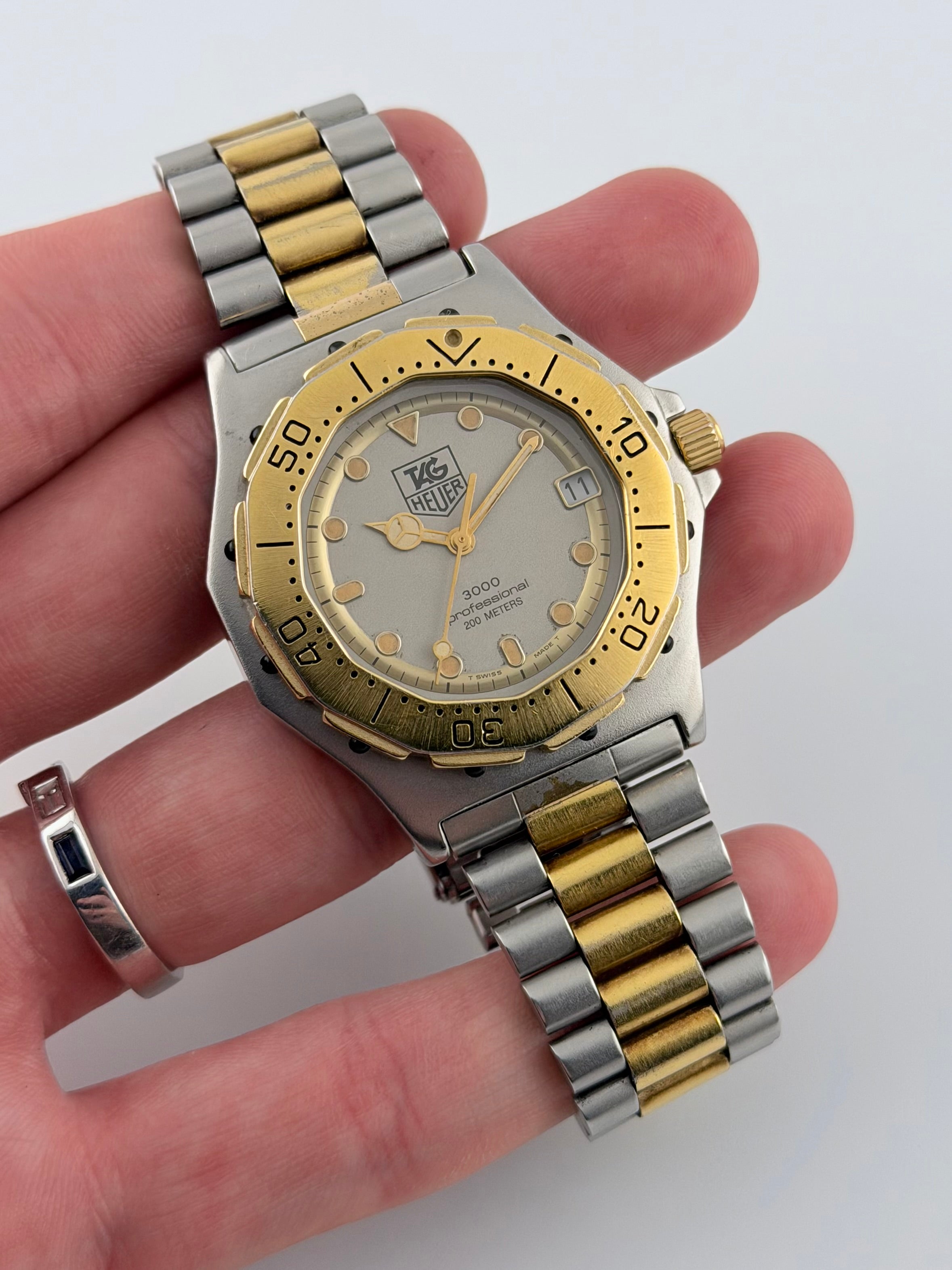 Tag Heuer Professional 3000 Quartz Date - 934.206 – The Wrist Watcher