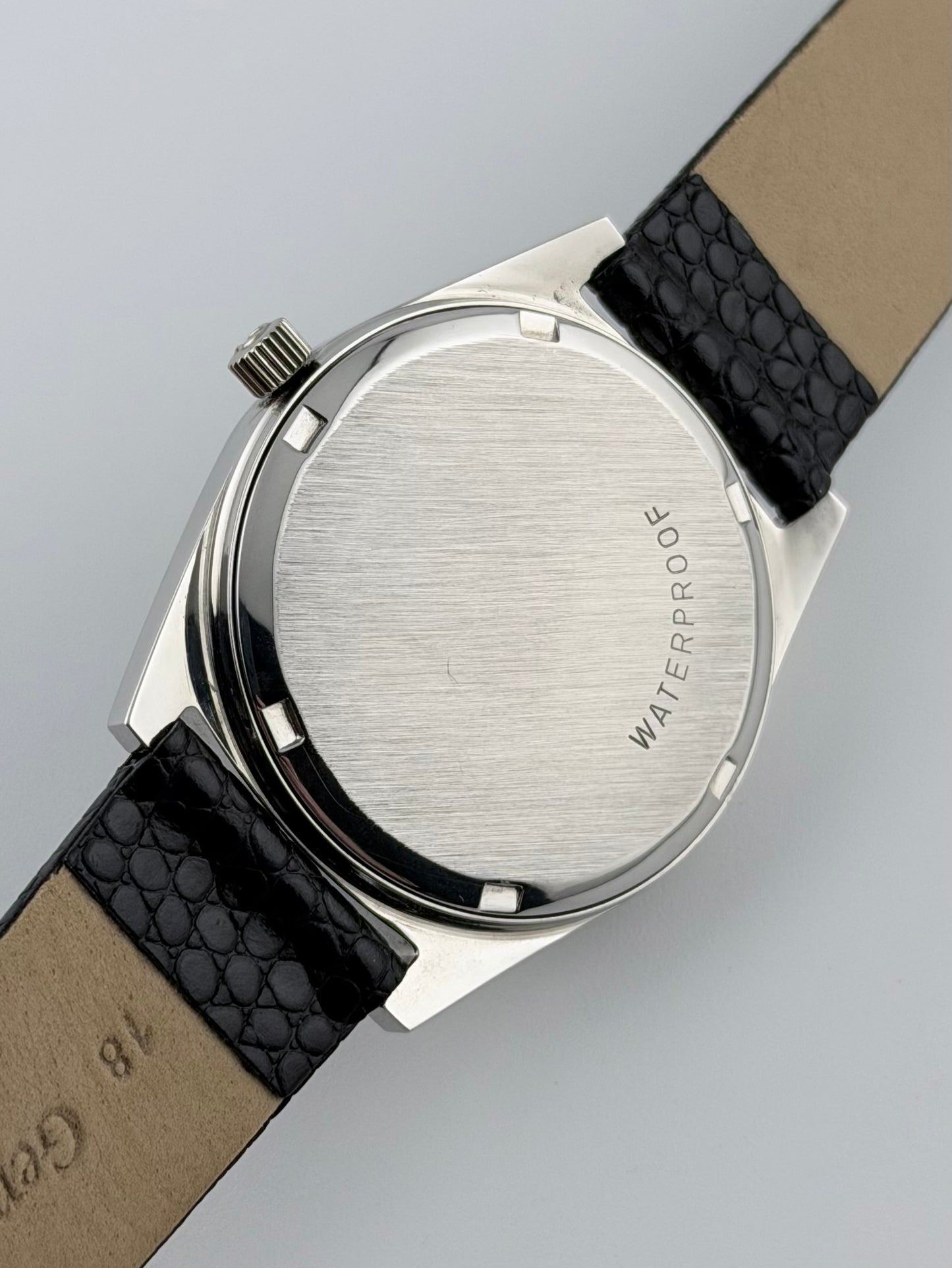Omega Geneve Date Manual Wind 136.041