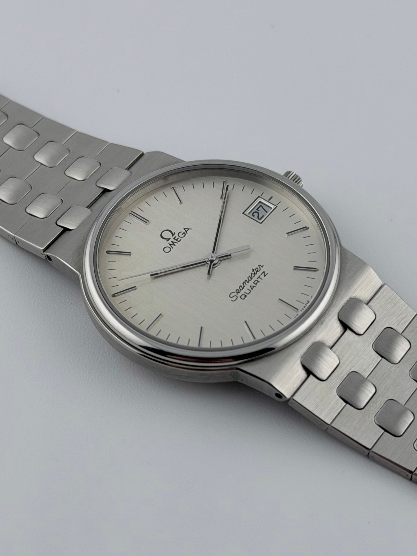 Omega Seamaster Quartz Date 396.0966 - Box and Papers