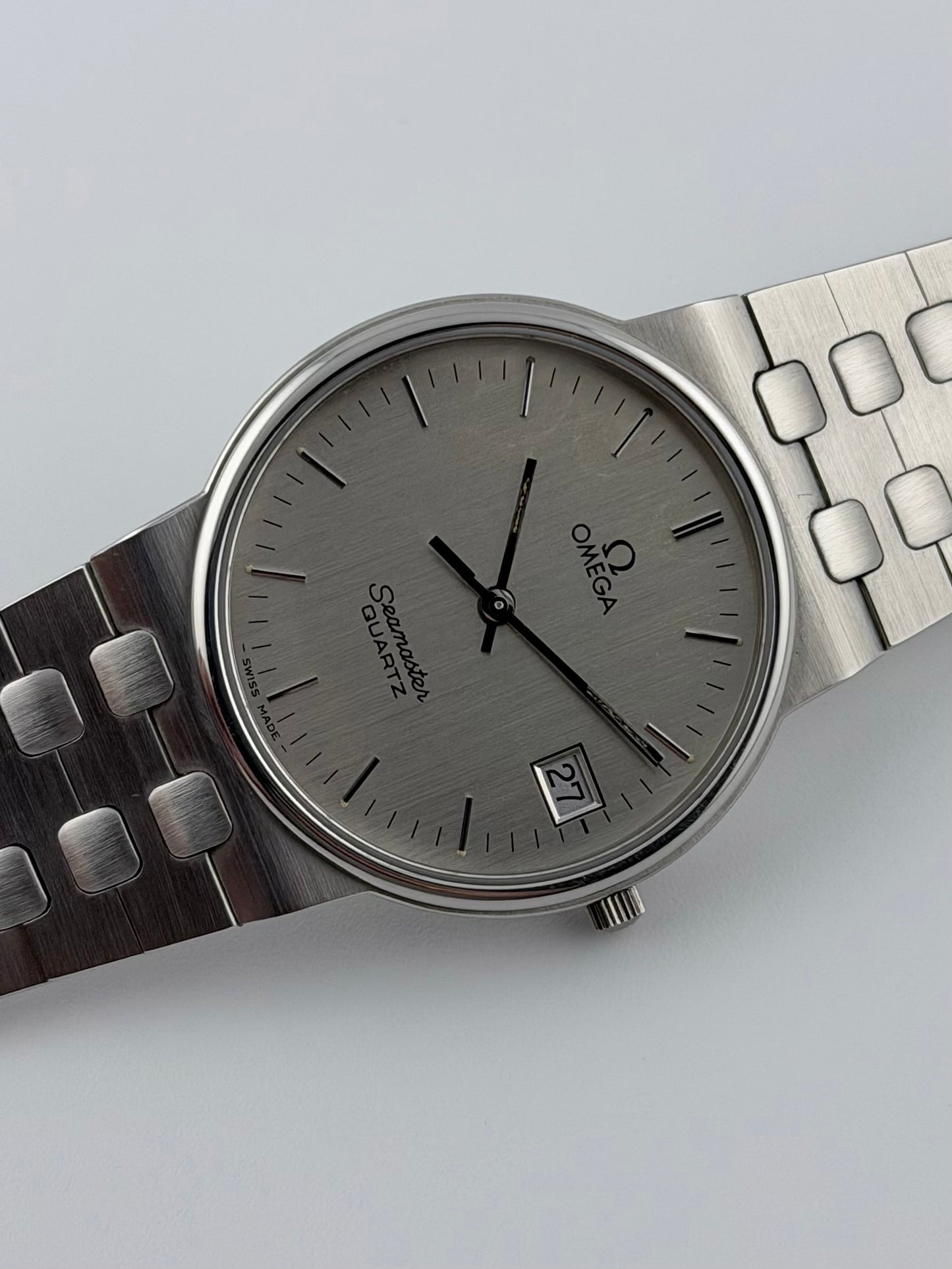 Omega Seamaster Quartz Date 396.0966 - Box and Papers