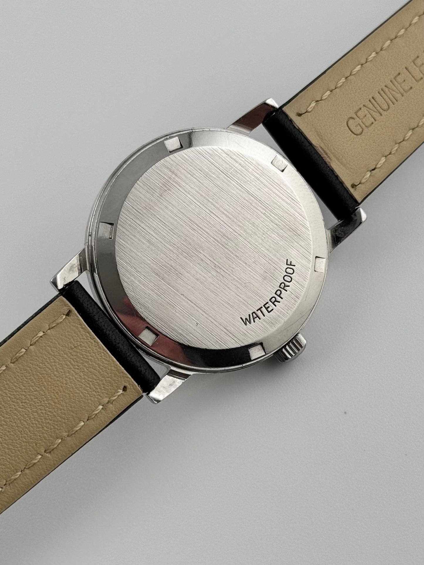 Omega Geneve Manual Wind - 135.070