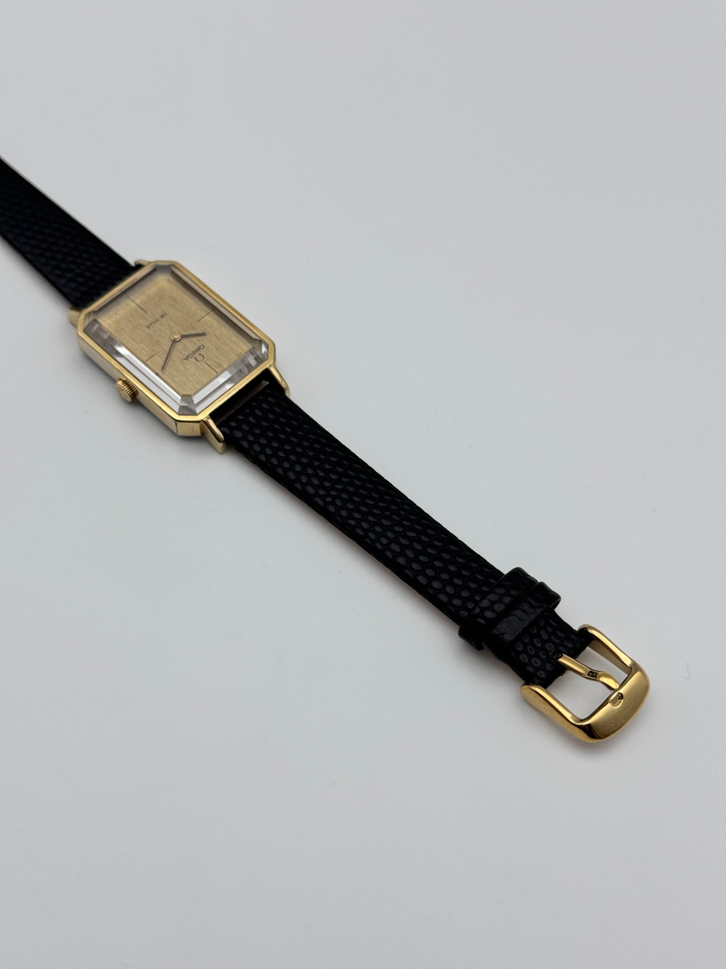 Omega DeVille Tank Manual Wind - Andrew Grima - Ultra Rare - 511.0378