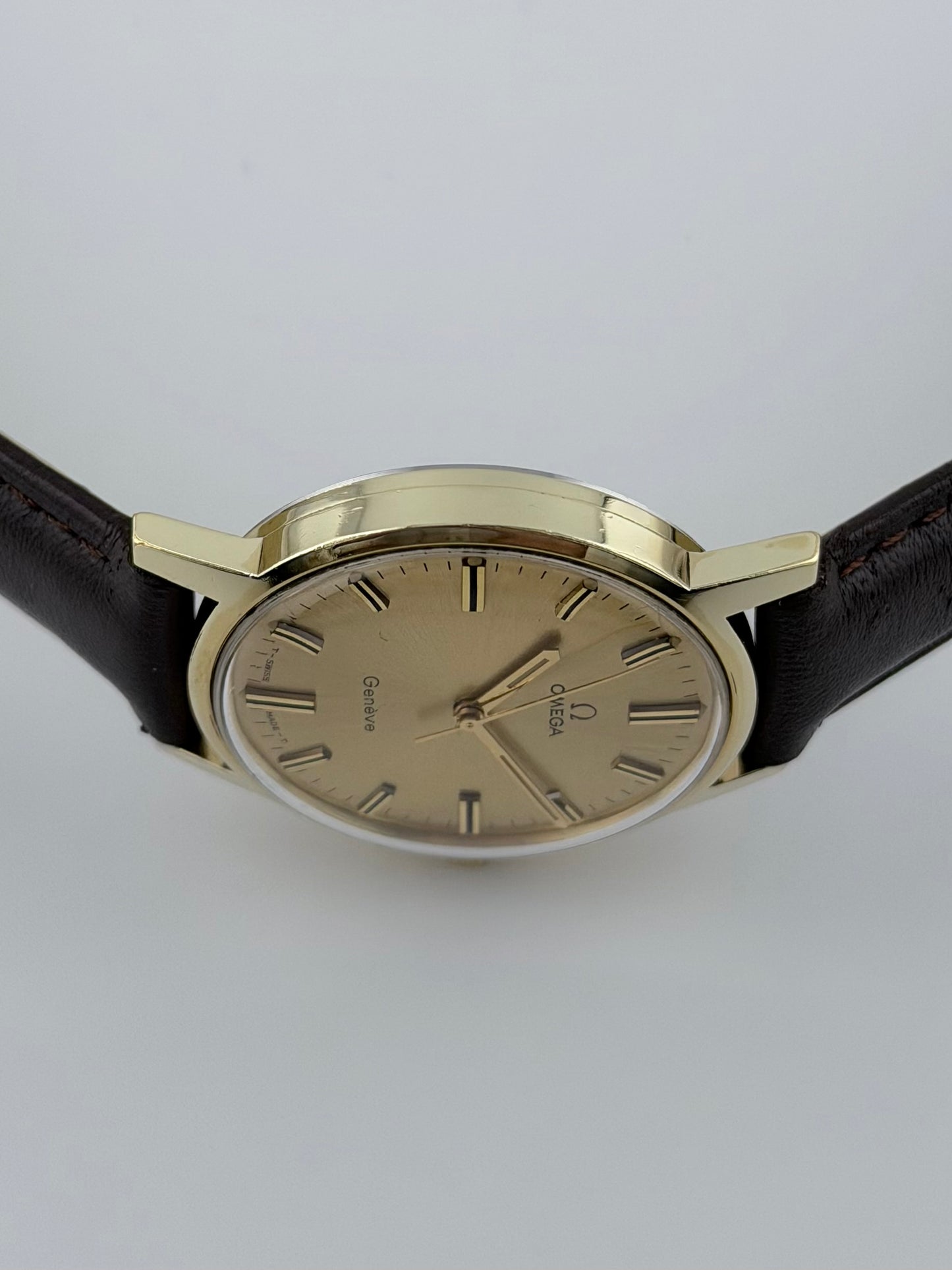 Omega Geneve Manual 135.070 - Box and Papers