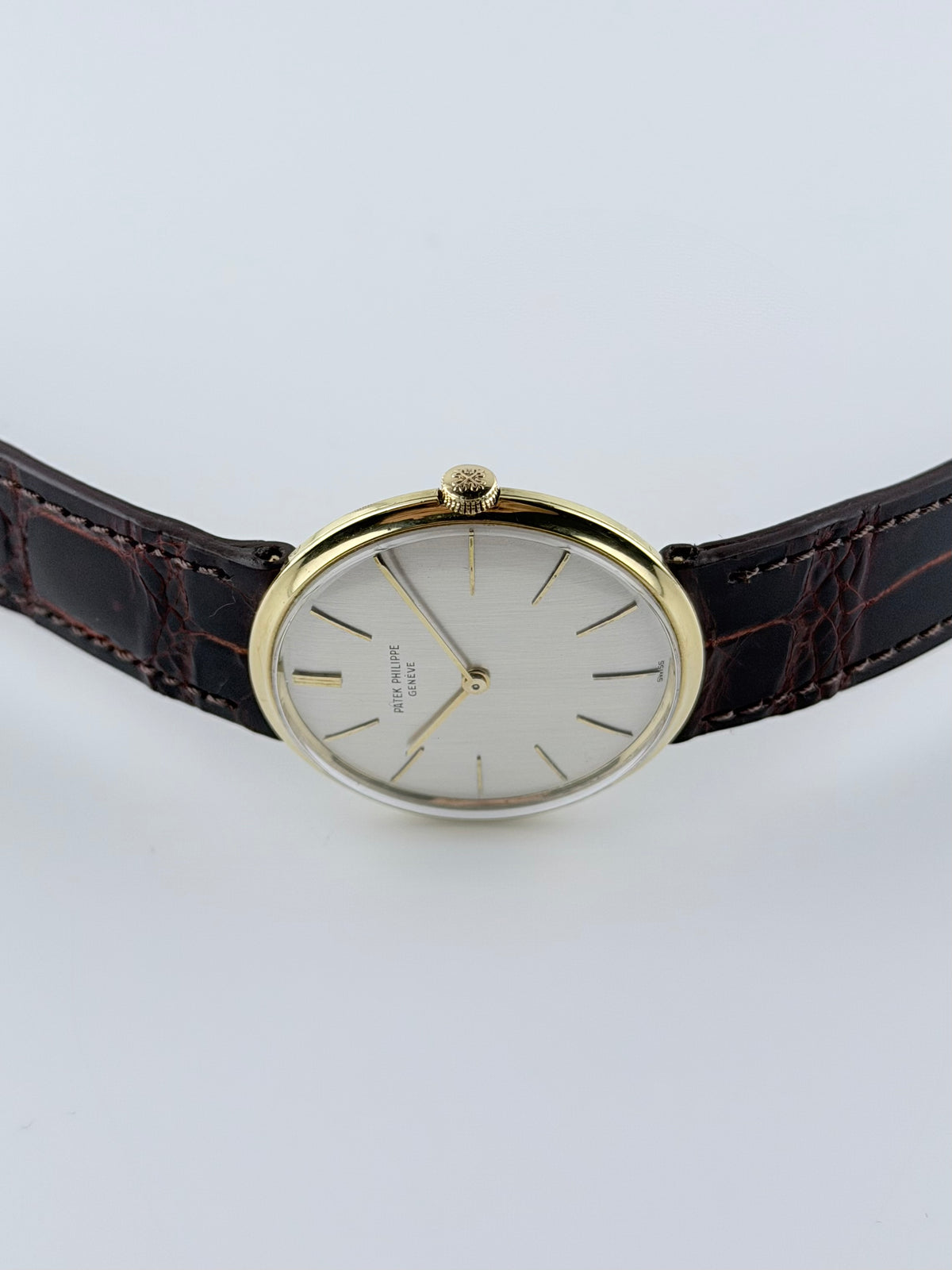 Patek Philippe Calatrava 2591 Manual Wind - Solid 18ct Gold