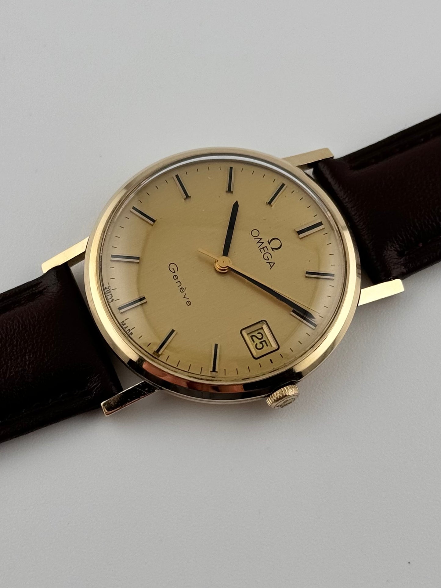 Omega Geneve Manual Wind  9ct Gold - 131.5016