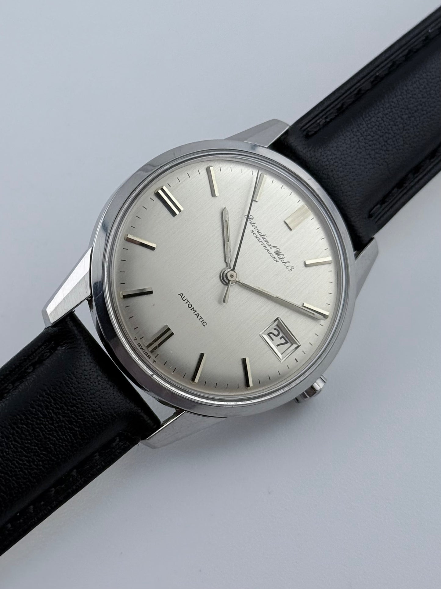 IWC Shaffhausen Automatic Date - 810A - “Fish Crown”