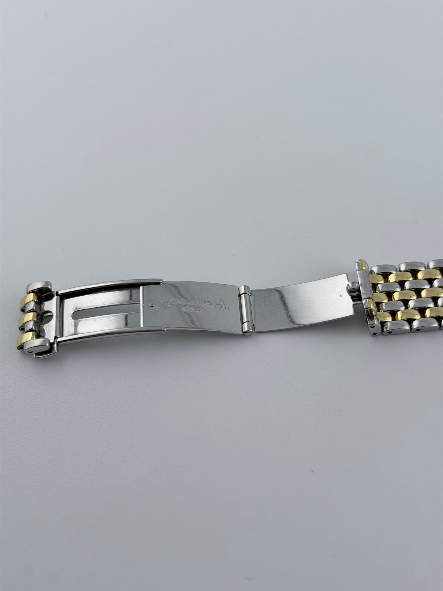 Omega De Ville Quartz Date 396.2432  - Original bracelet