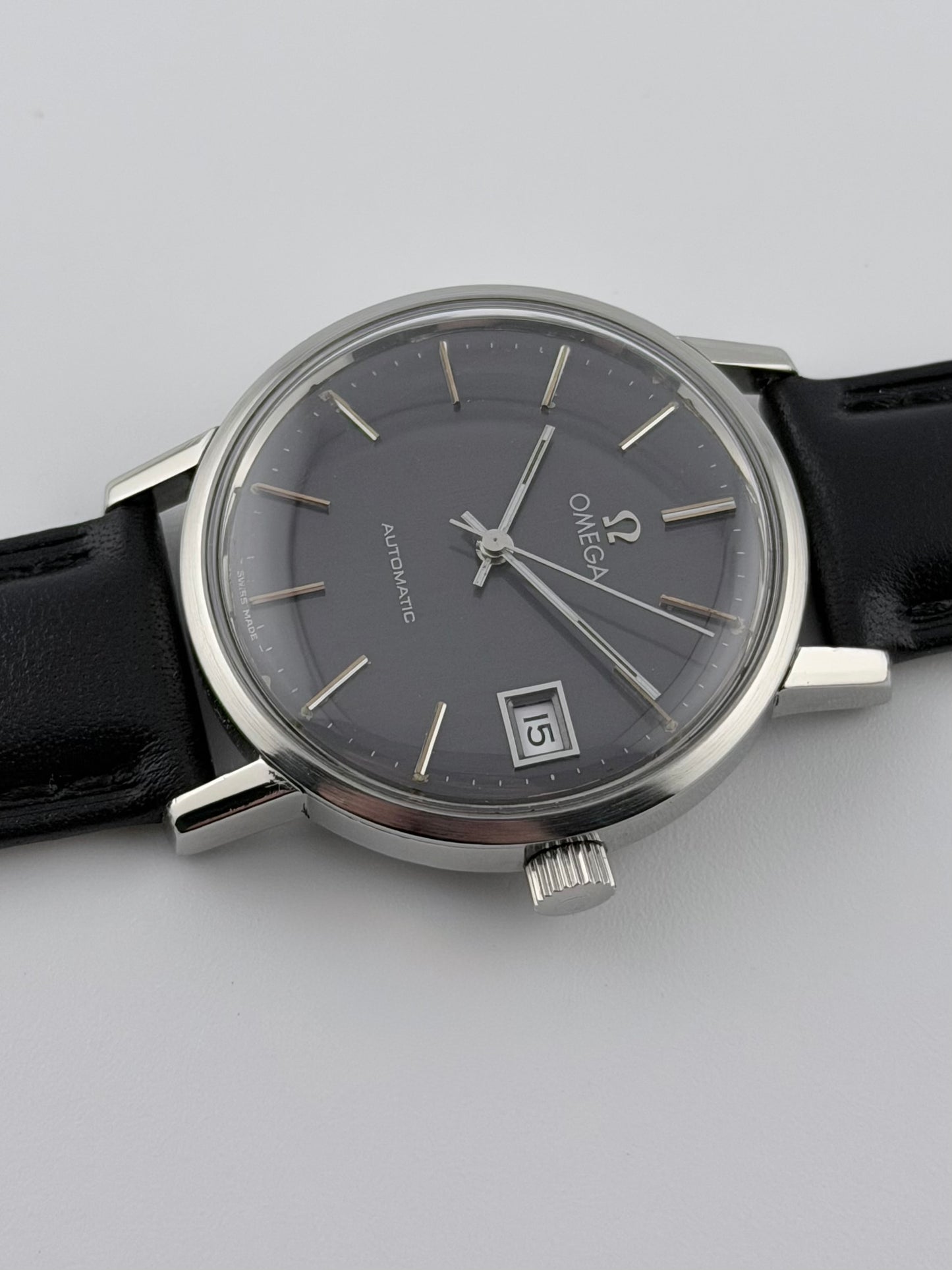 Omega Automatic Date 166.0202