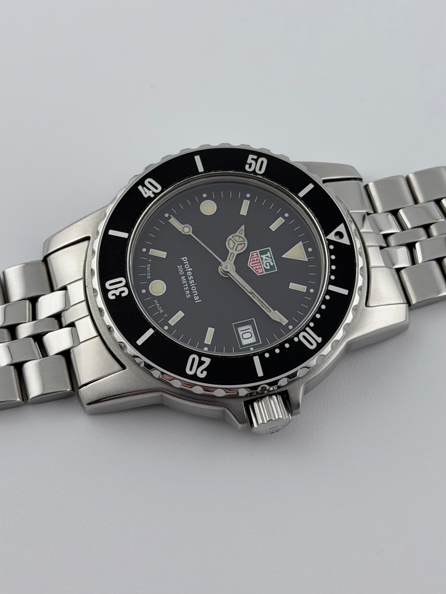 Tag Heuer Professional 200m Quartz Date - WD1210-G-20