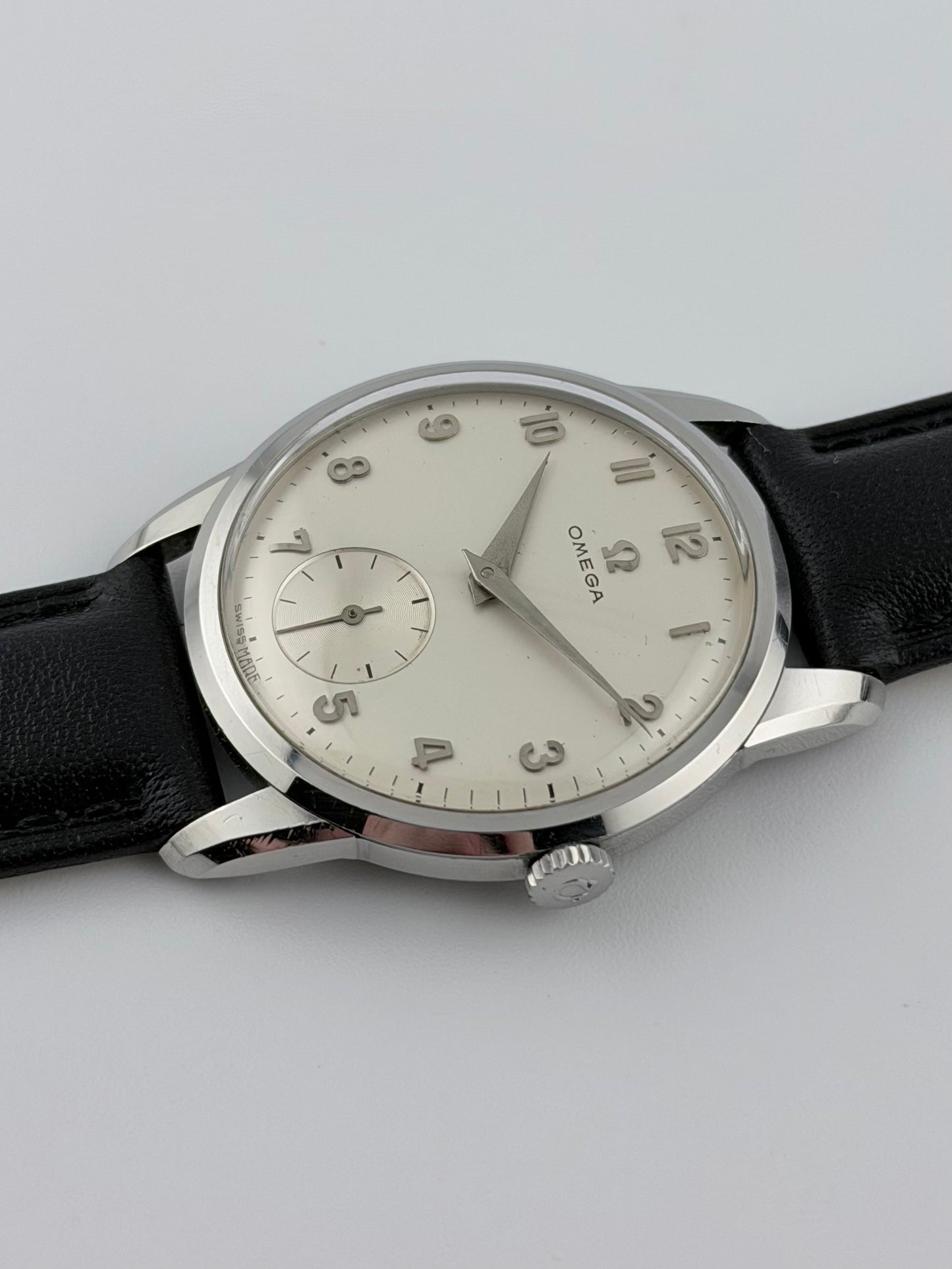 Omega Manual Wind - Arabic Dial - 2903-17