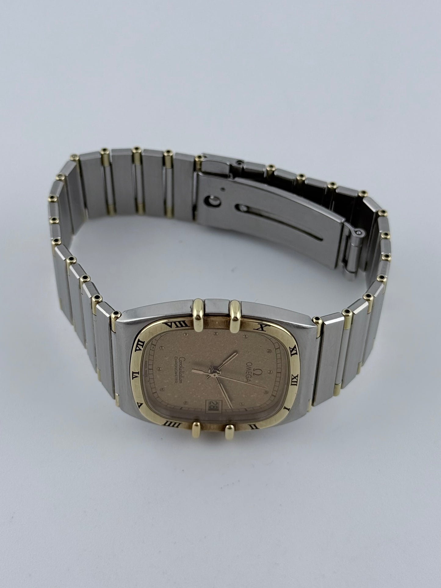 Omega Constellation Manhattan Chronometer Quartz Date 398.0867