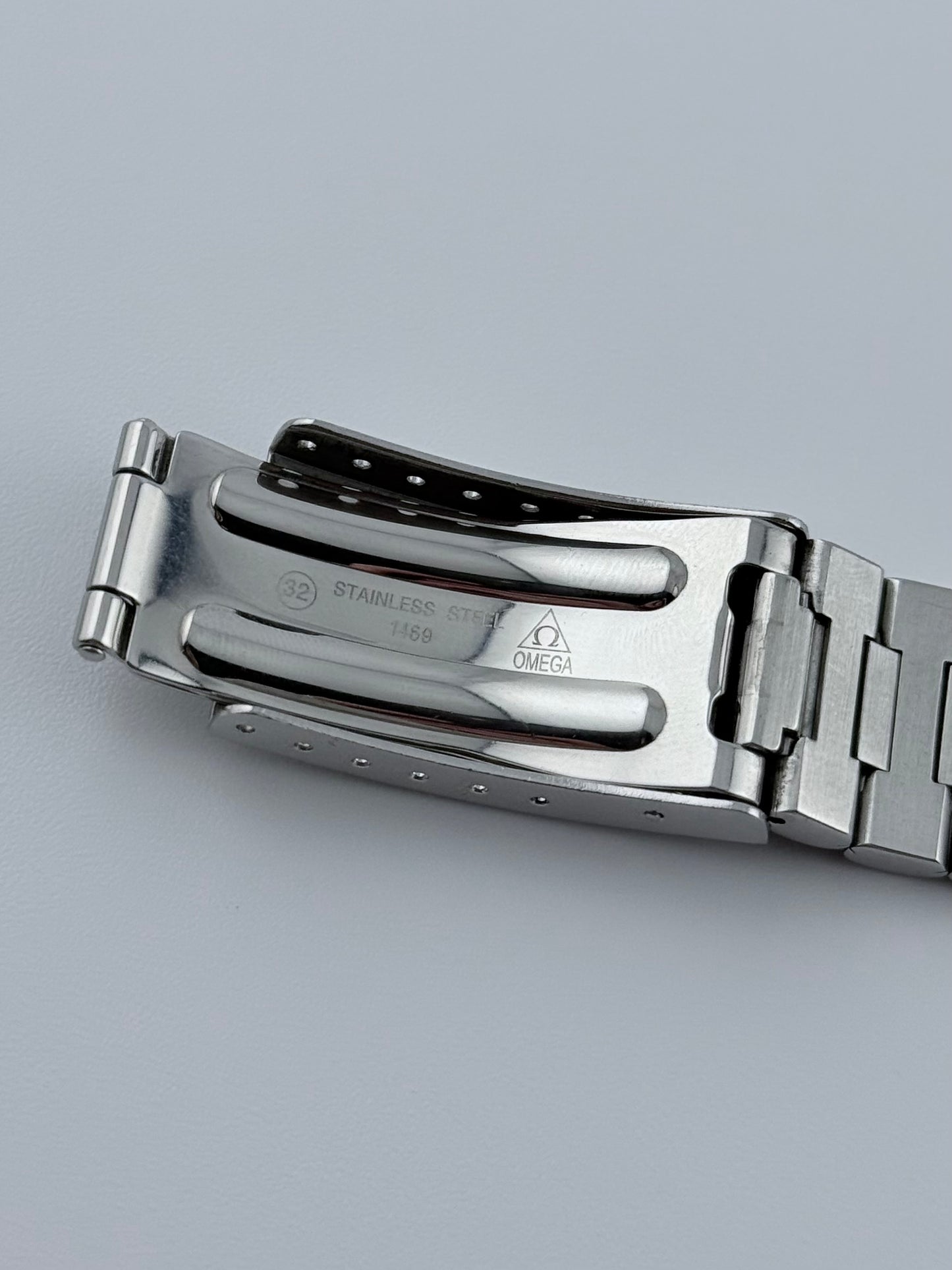 Omega Speedmaster Automatic Chronograph Date - 175.0043