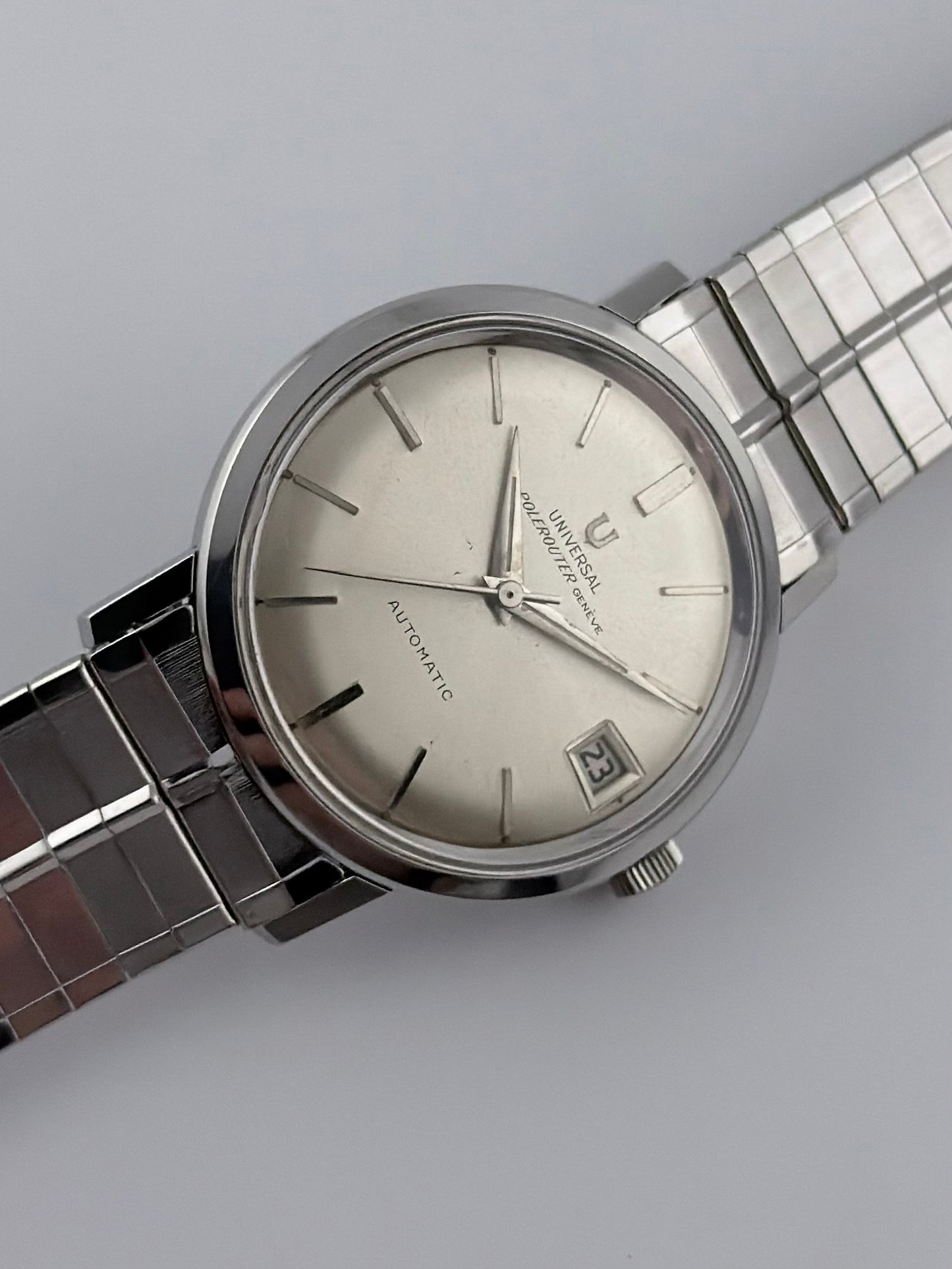 Universal Geneve Polerouter Automatic Date - 204604-1 - Ultra Rare