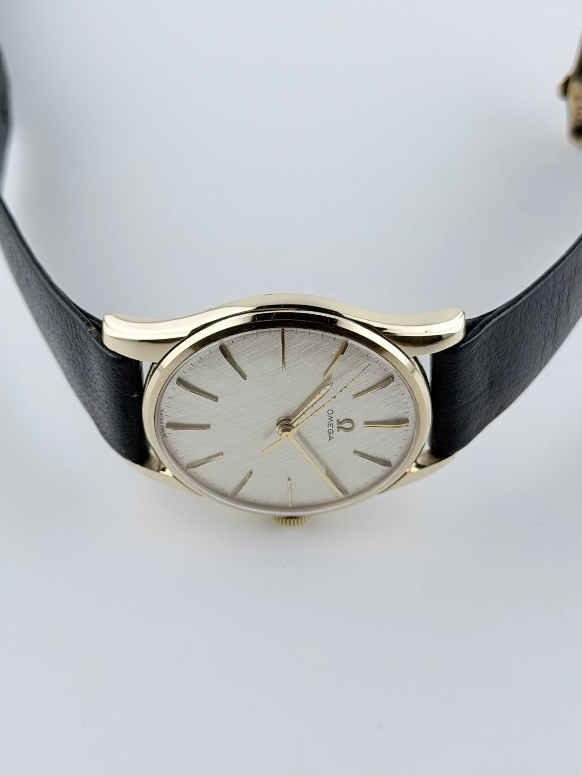 Omega Manual Wind 9ct Gold - ALD 1315405 - Linen Dial