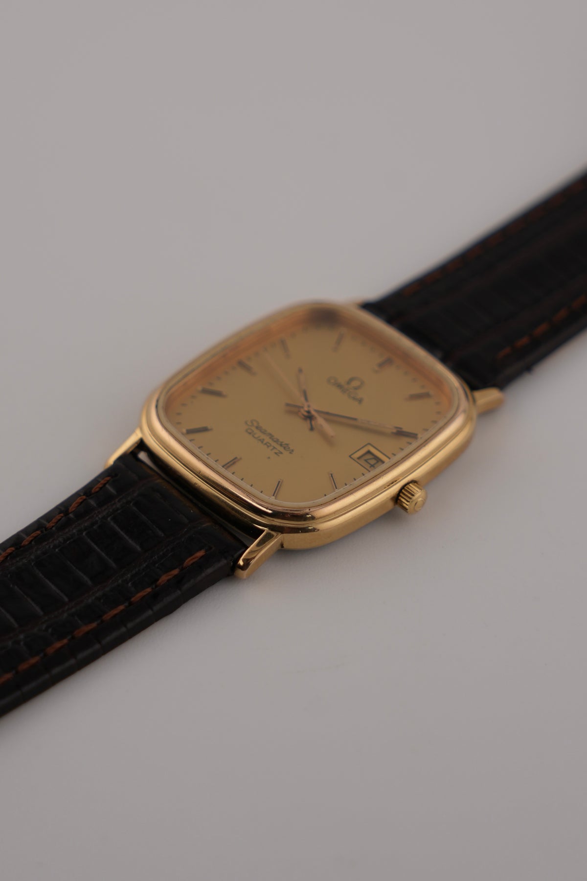 Omega Seamaster Tank Quartz Date 196.0267