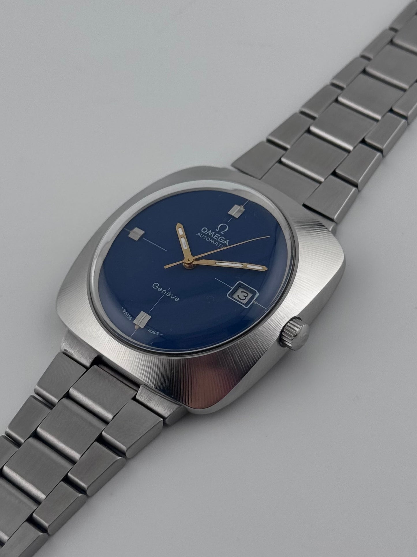 Omega Geneve Automatic Date 166.081 - Rare blue dial - Original Bracelet