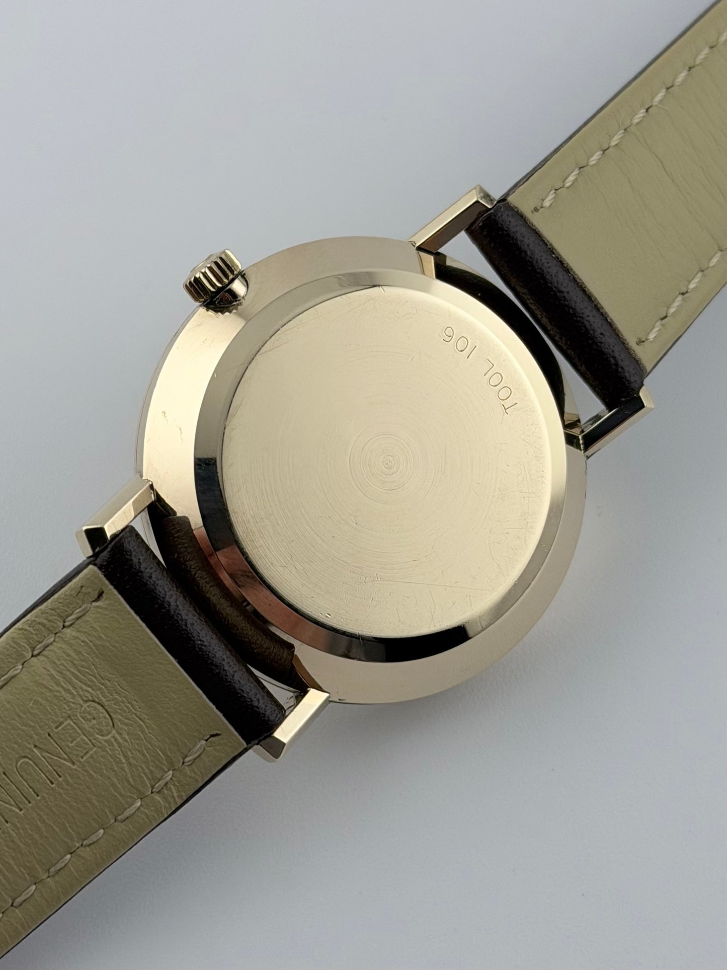 Omega De Ville Automatic Date 166.5161 - 9ct Solid Gold - Box and Papers!