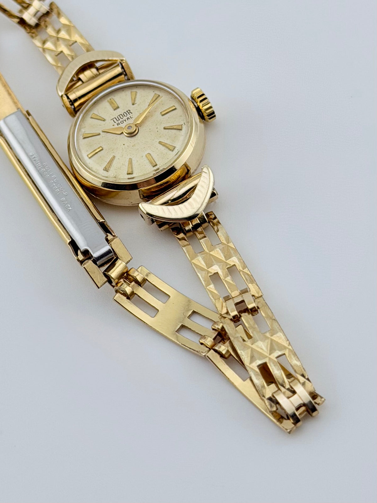 Tudor/Rolex Royal 9ct Manual Wind 1955 - Ladies - RARE - original Box