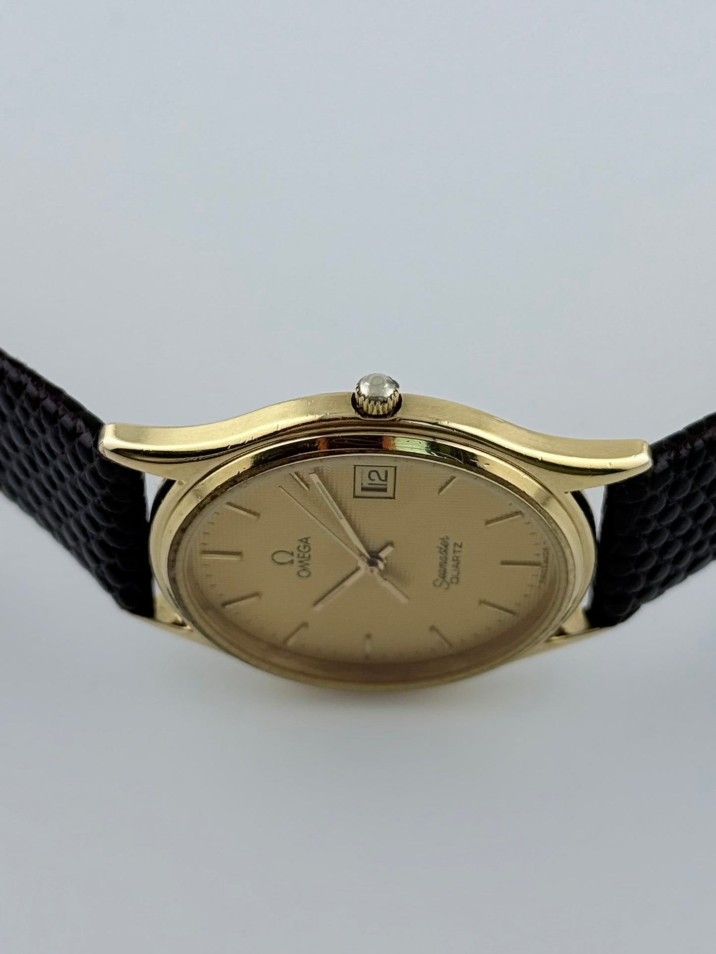 Omega Seamaster Quartz Date 196.0251 - Waffle Dial