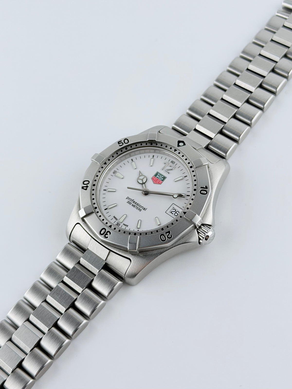 Tag Heuer Professional 200m Quartz Date - WK1111-0