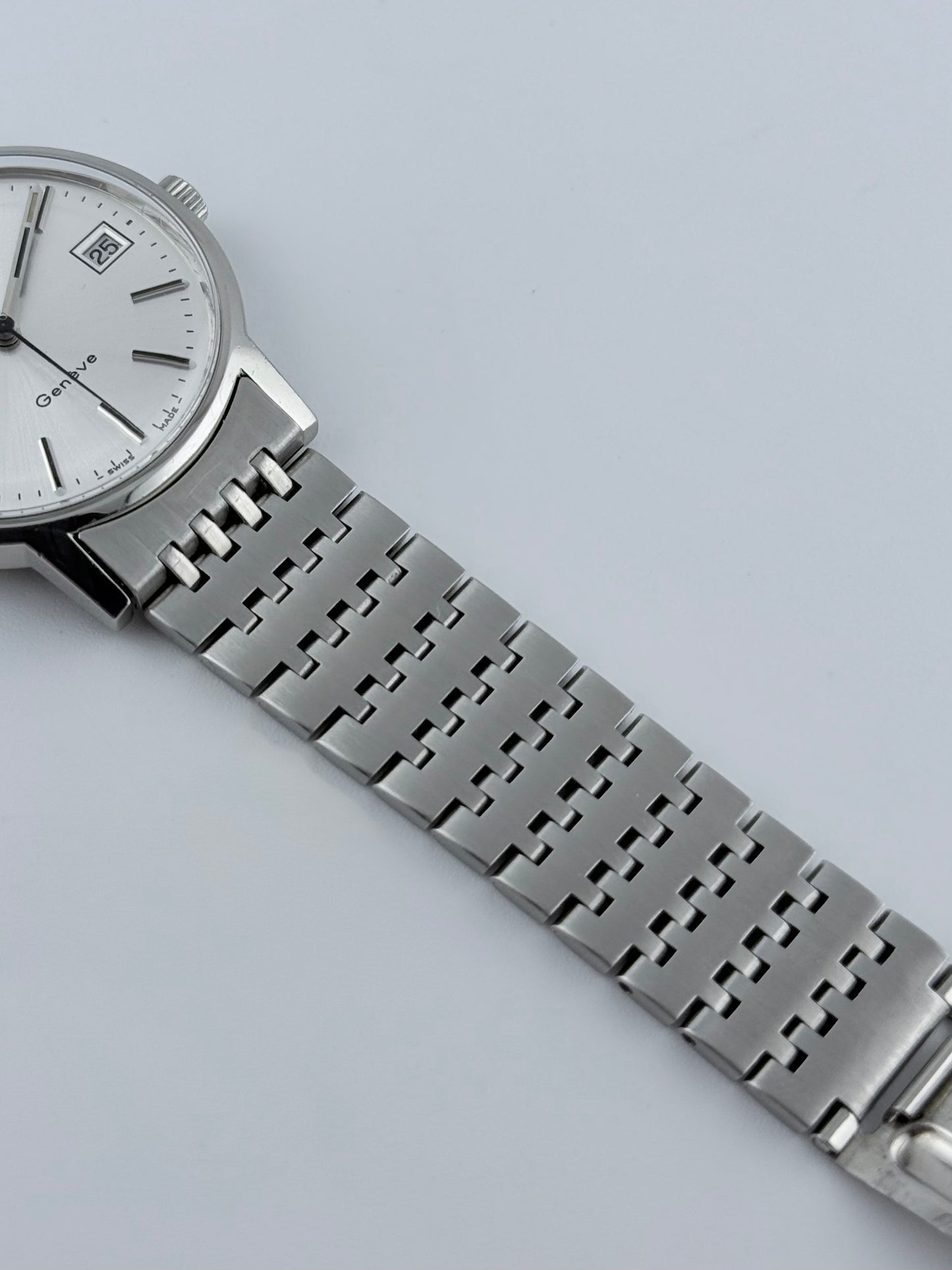 Omega Geneve Automatic Date - 166.0163