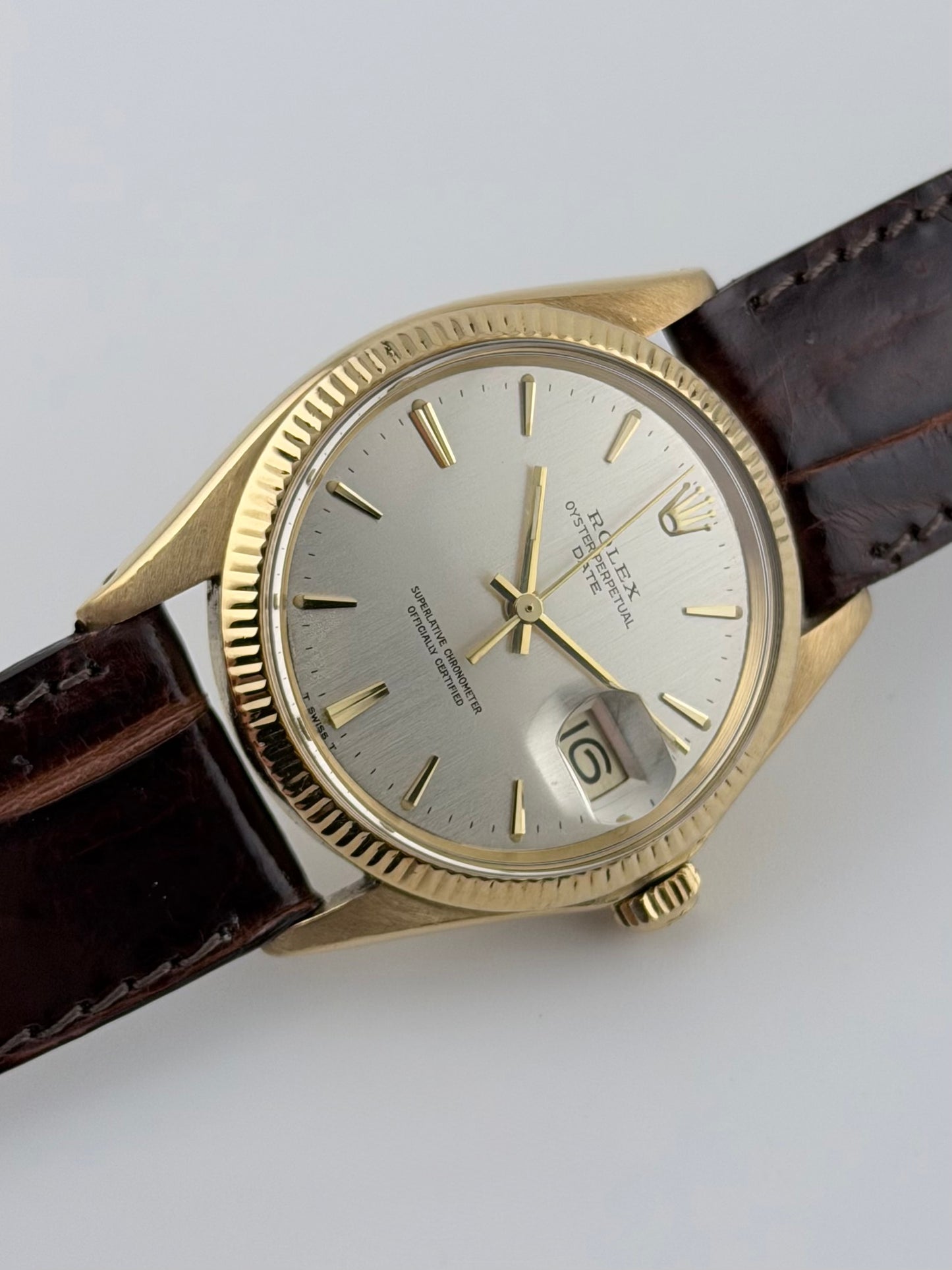 Rolex Oyster Perpetual Date Automatic - 1503 - Solid 18kt Gold