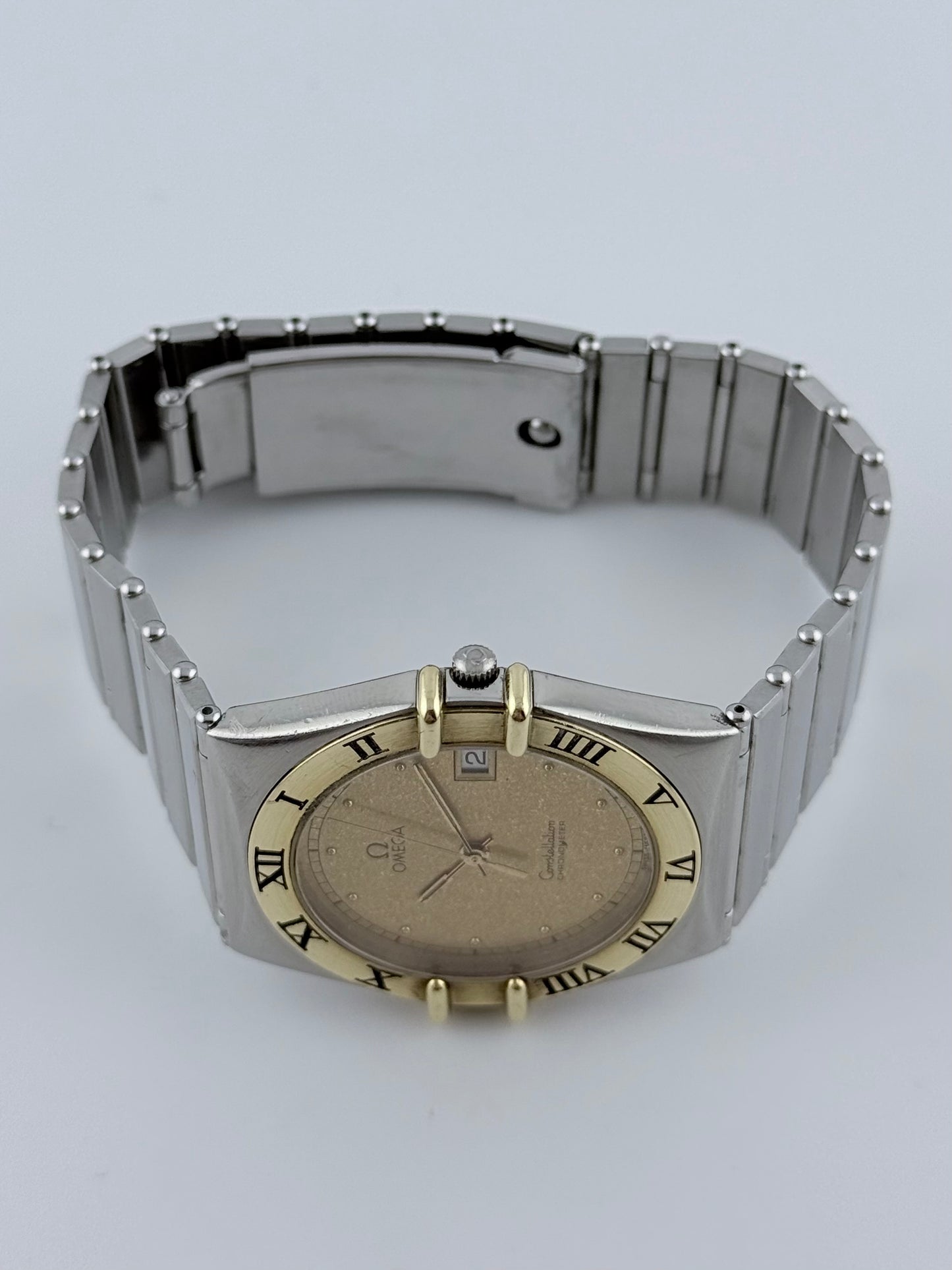 Omega Constellation Quartz Date 198.0136 - Gold Frosted Dial - Original Box & Leaflet