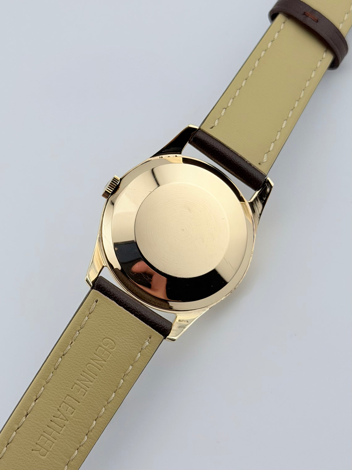 Omega Manual Wind 9ct Gold - 928 181407 - Linen Dial - Box and Papers
