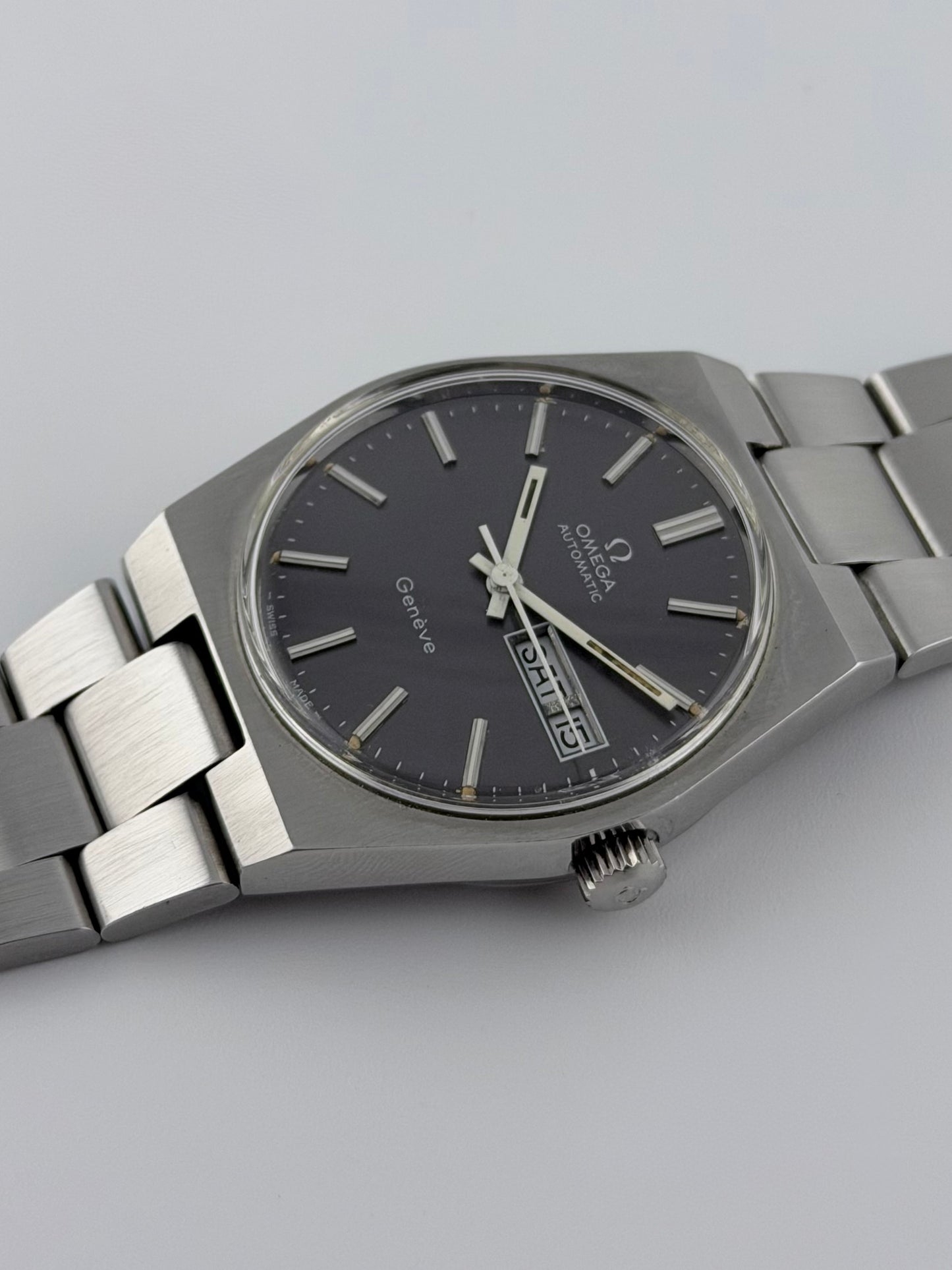 Omega Geneve Automatic Day-Date 166.0125 - Rare Grey Dial