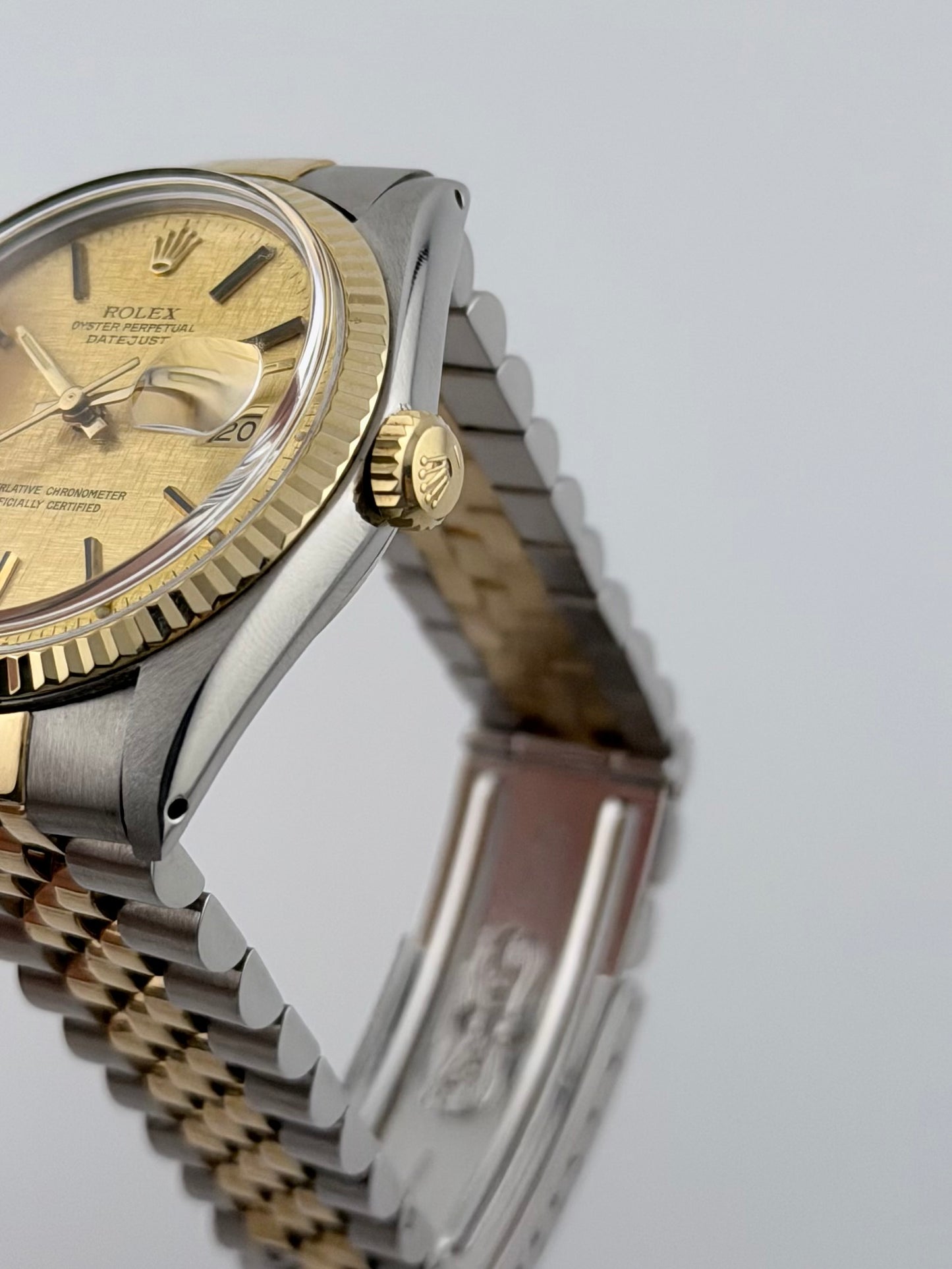 Rolex Datejust Oyster Perpetual Two-Tone - 16013 - Linen Dial - Exceptional Condition