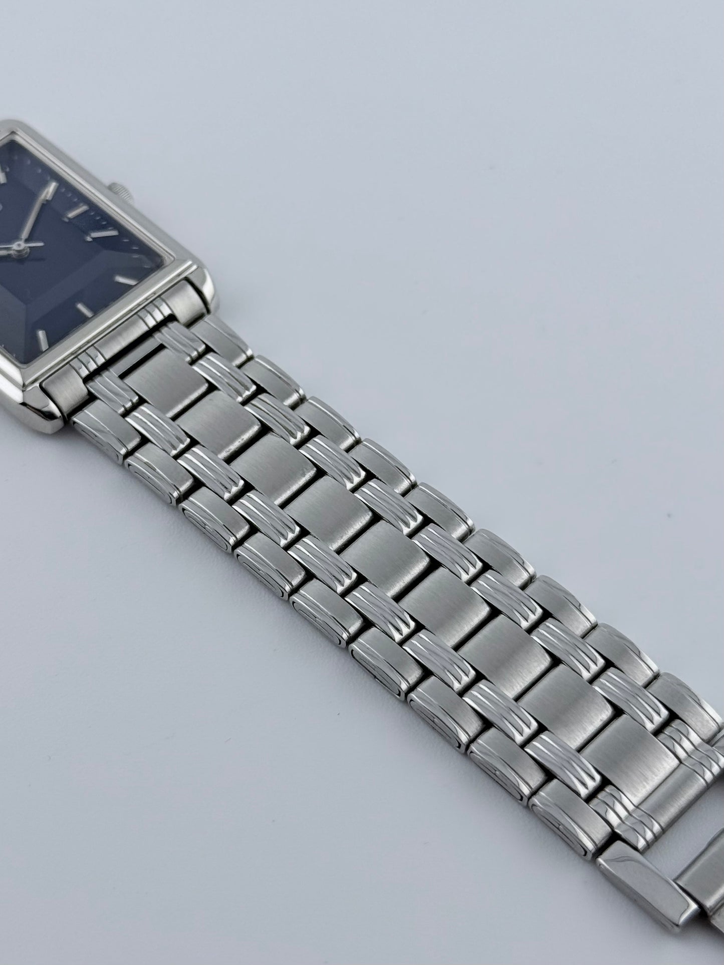 Seiko Tank Quartz - V701-5D00 - Rare Faceted Crystal