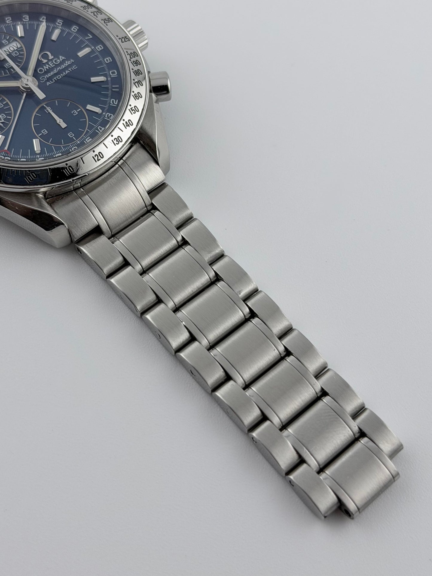 Omega Speedmaster Automatic Chronograph - 3523.80.00 - Triple Calendar - Box & Papers