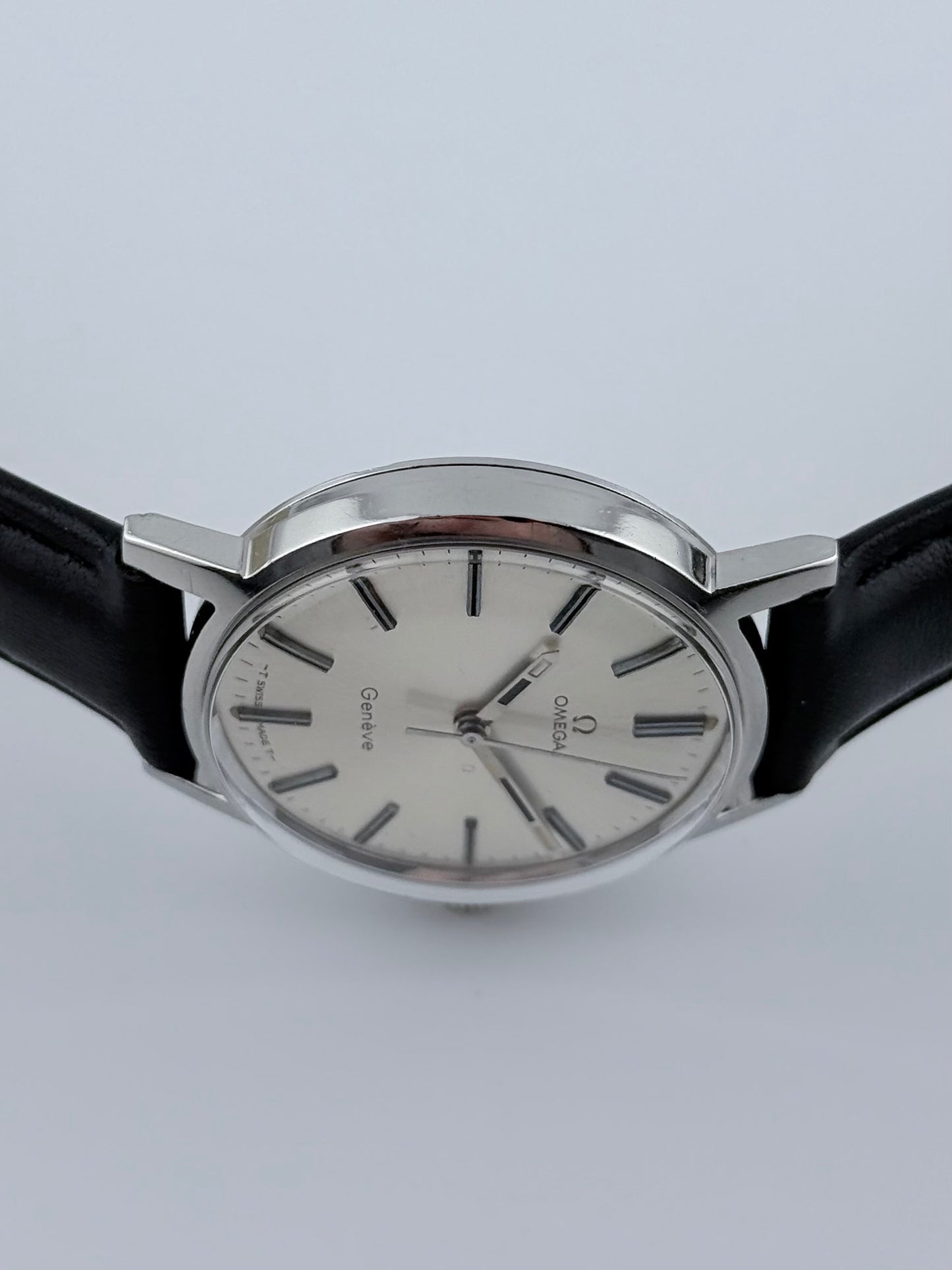 Omega Geneve Manual 135.070 - Box and Papers