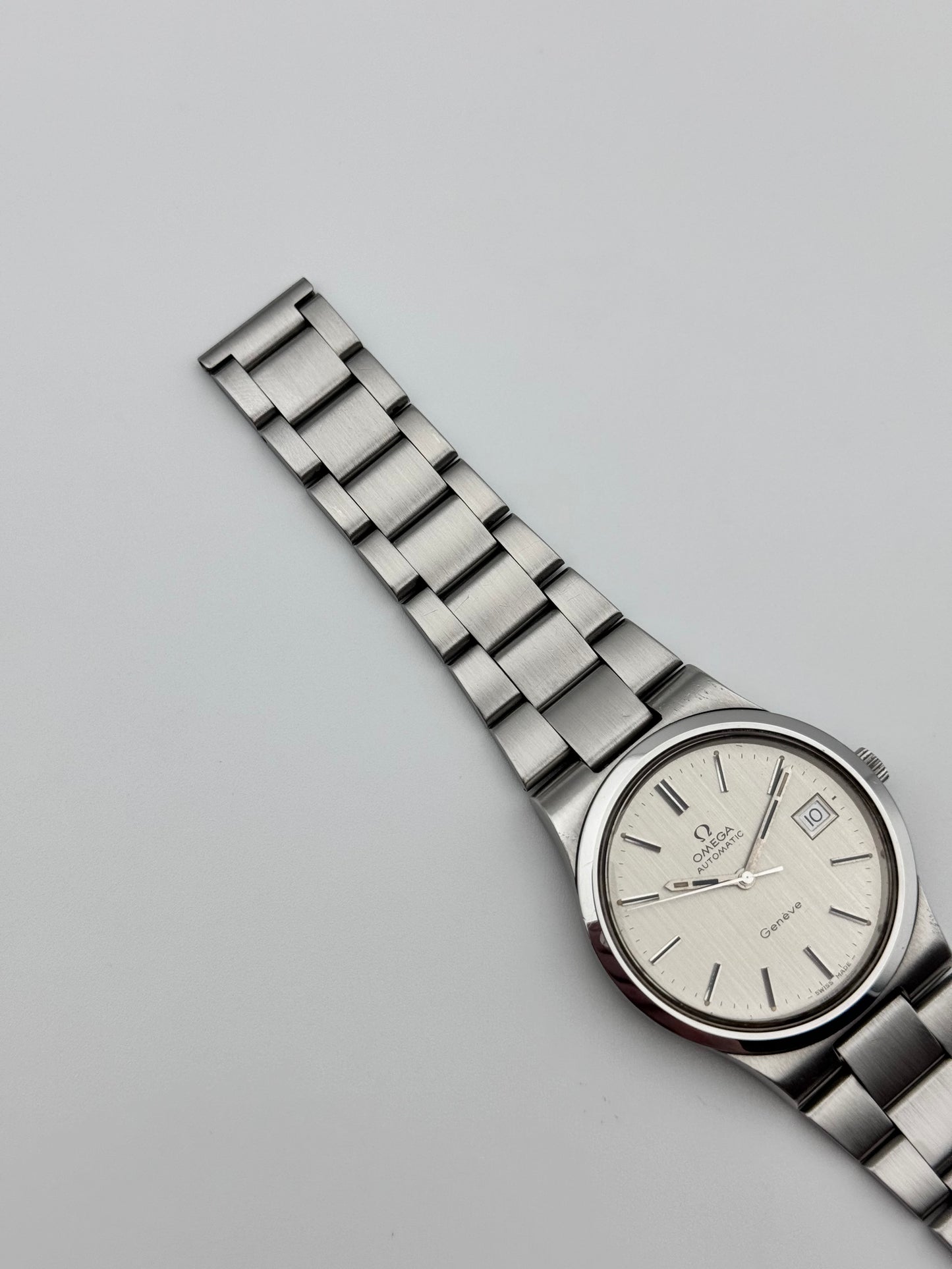 Omega Geneve Automatic Date 166.0173
