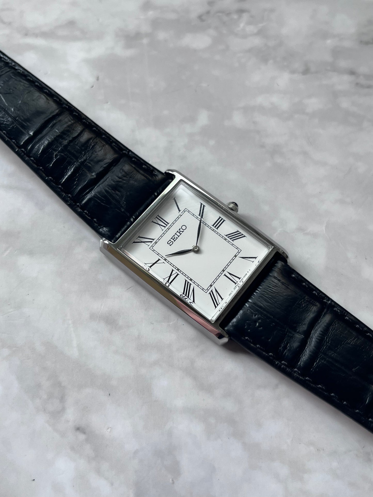 Seiko Tank Quartz 4N30-00G0