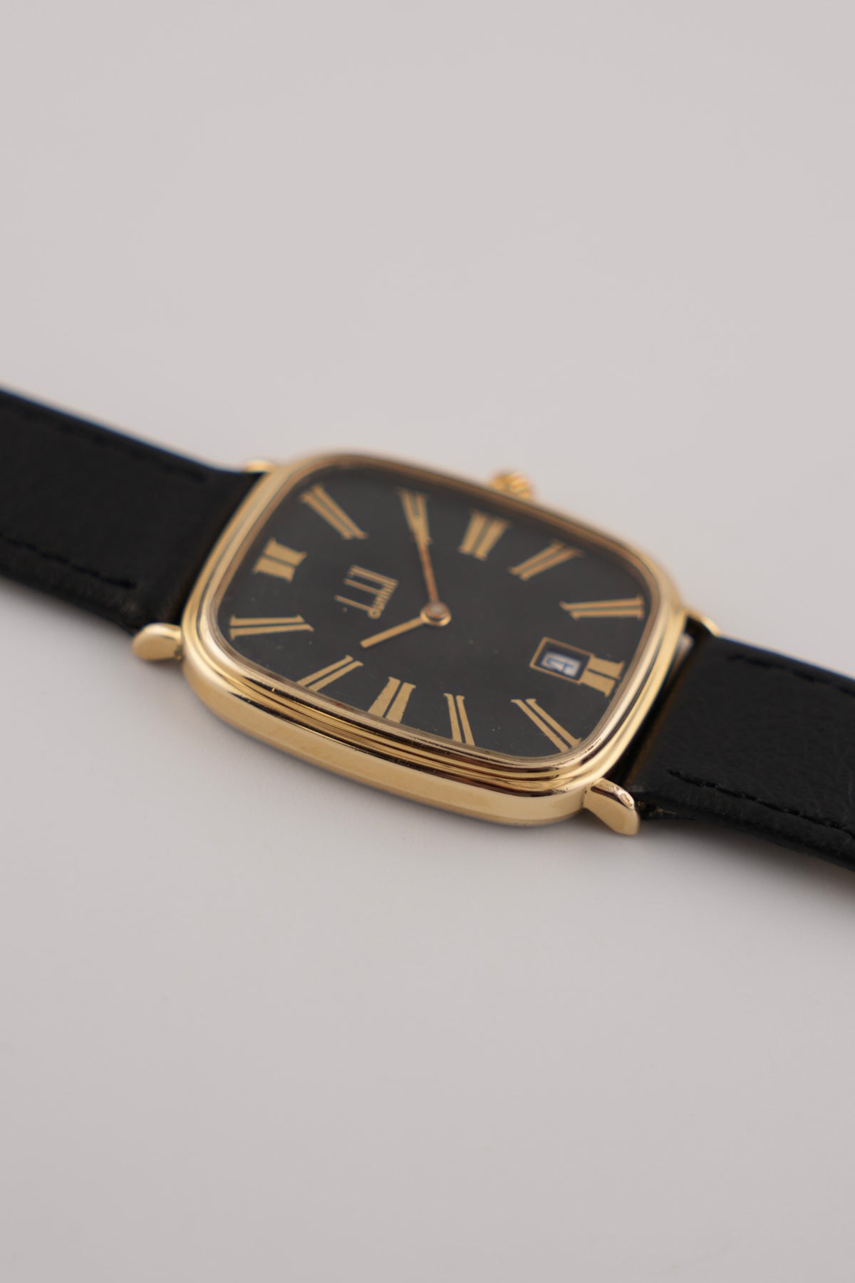 Dunhill Quartz Tank Date Gent’s Dress Watch