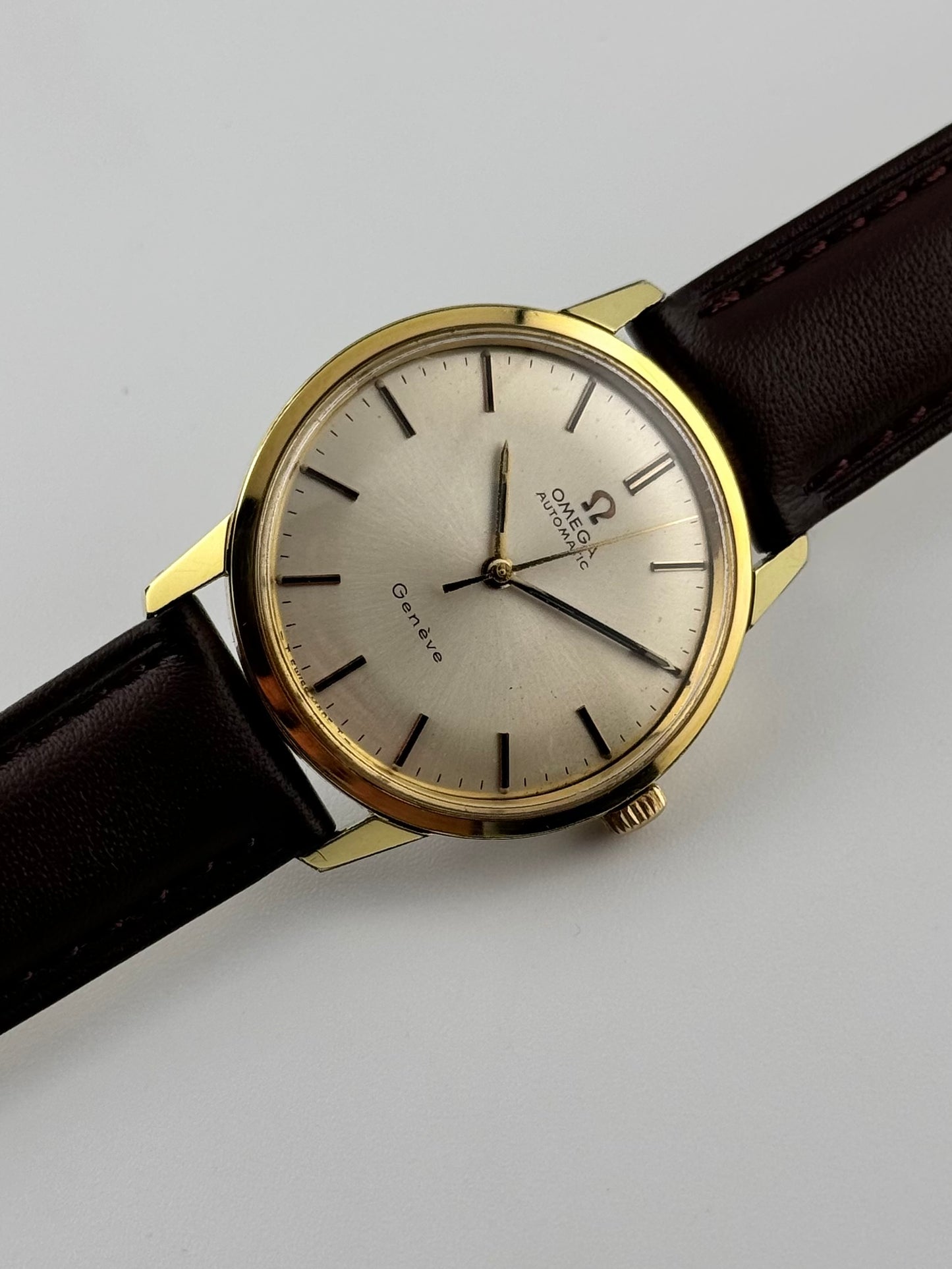 Omega Geneve Automatic 165.037 - Sunburst Dial