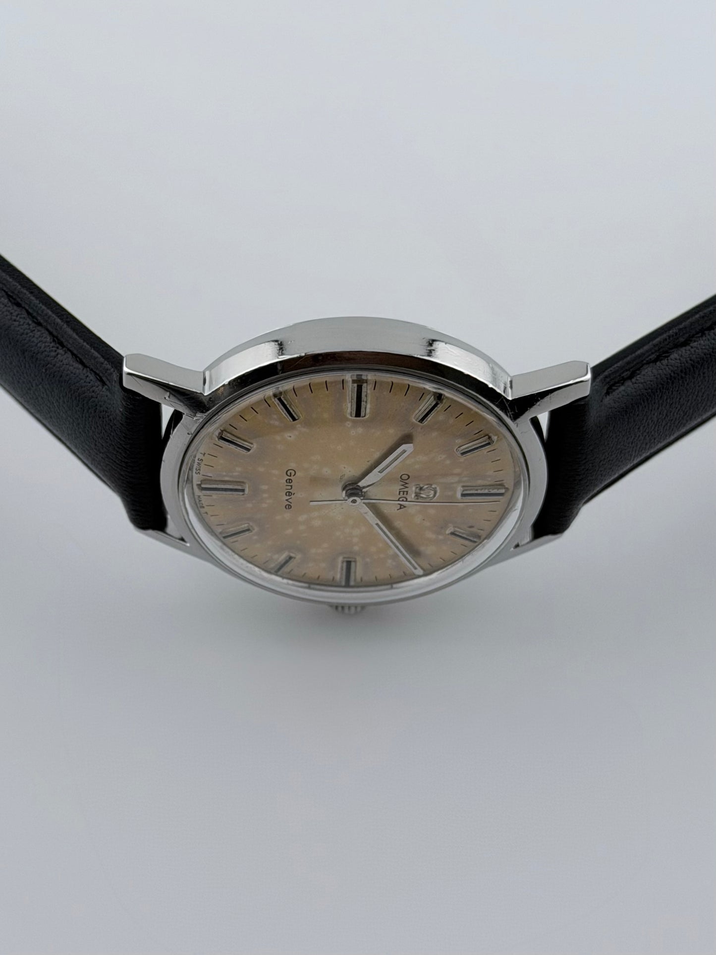 Omega Geneve Manual Wind 135.070 - Patina Dial
