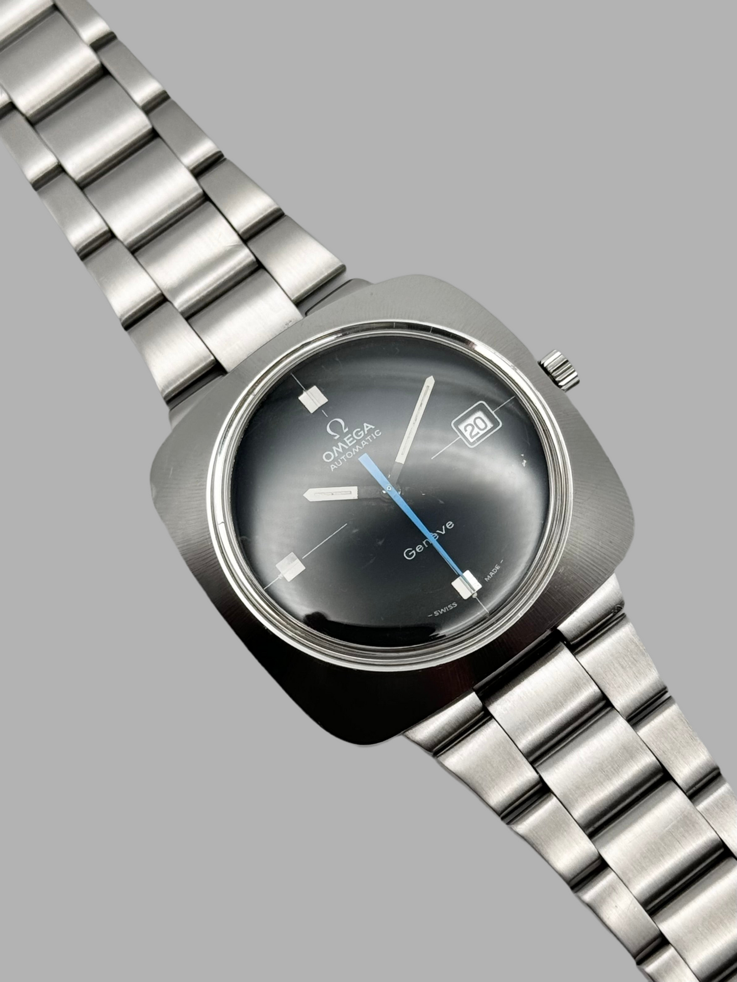 Omega Geneve Automatic Date 166.081 - Rare dial - Original Omega Geneve Automatic Date 166.081 - Rare dial - Original