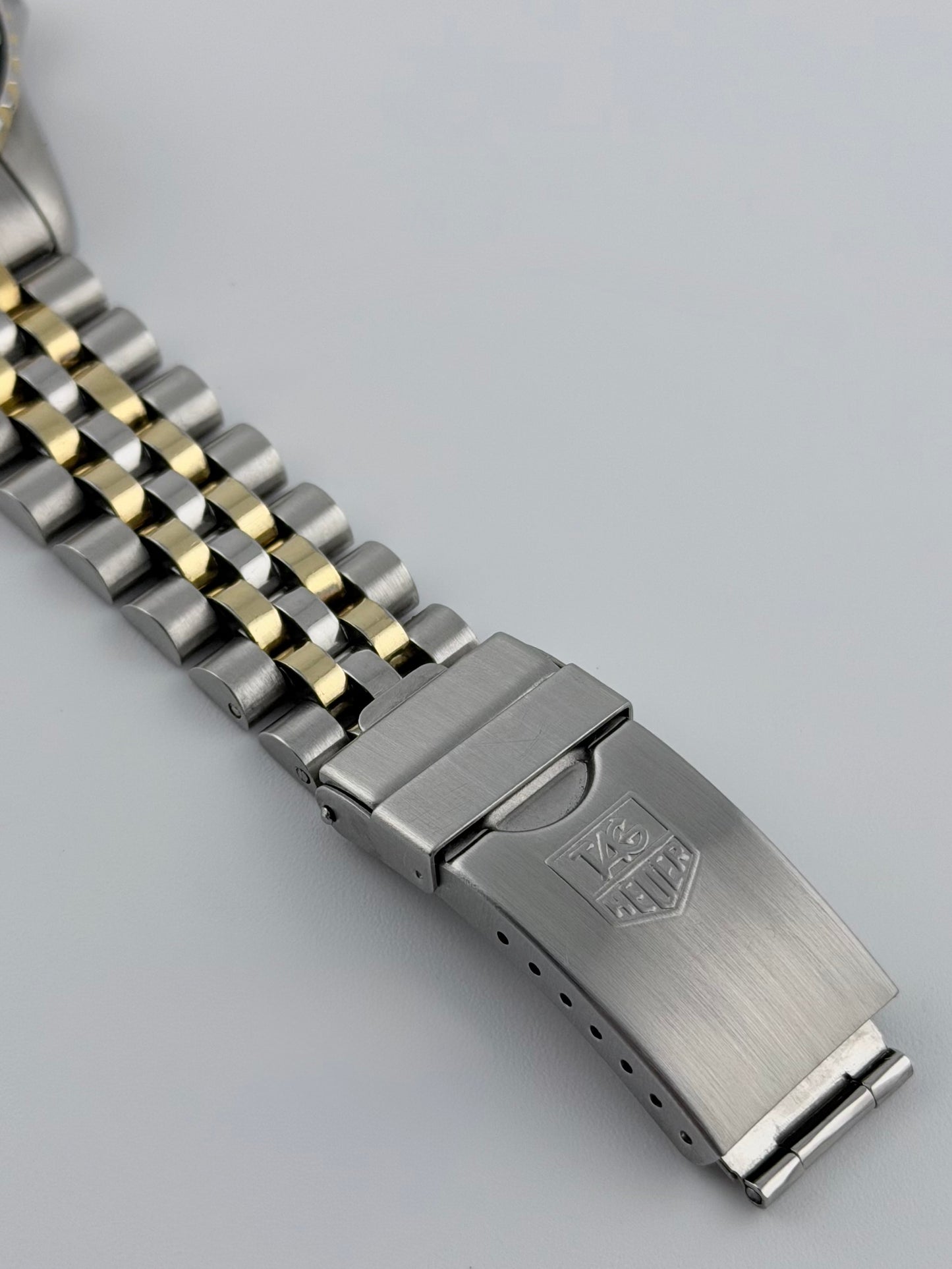 Tag Heuer Professional 200m Quartz Date 200m - 980.020B