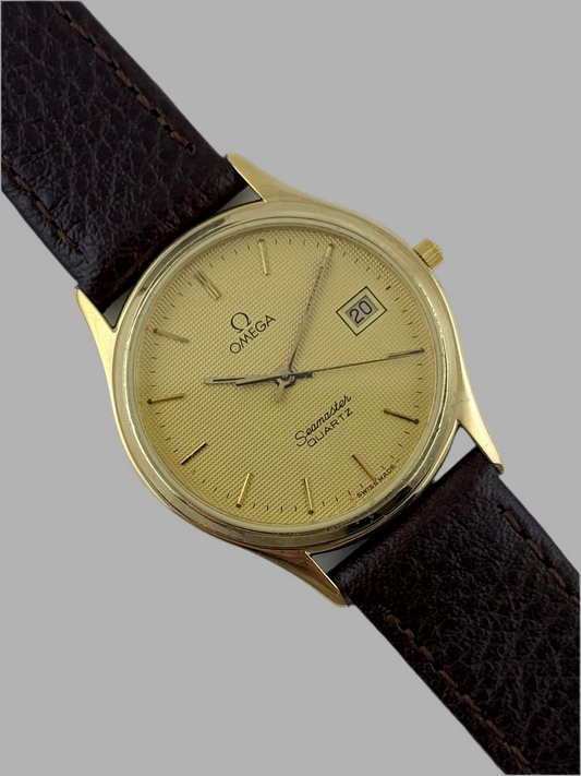 Omega Seamaster Quartz Date 196.0251 - Hobnail Dial