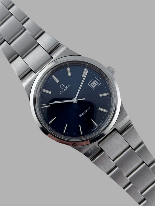 Omega Geneve Date Manual - 136.0103 - Rare Blue Dial - Box and Papers