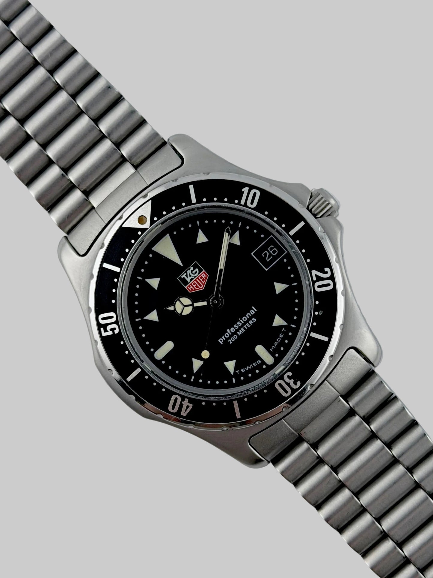 Tag Heuer Professional 200m Quartz Date - 973.006F