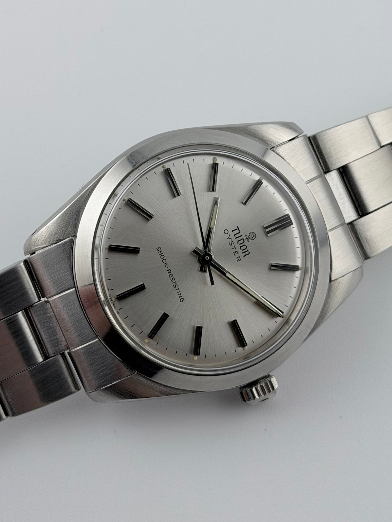 Tudor Oyster Manual Wind 7994/0 – The Wrist Watcher