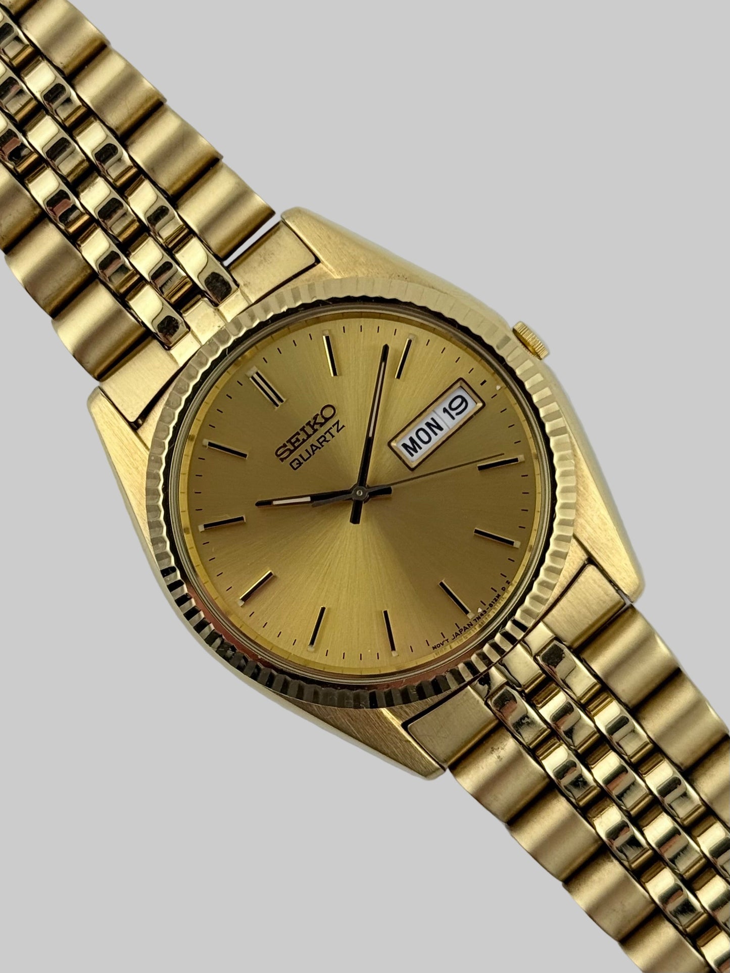 Seiko Quartz “Datejust” 7N43-8111