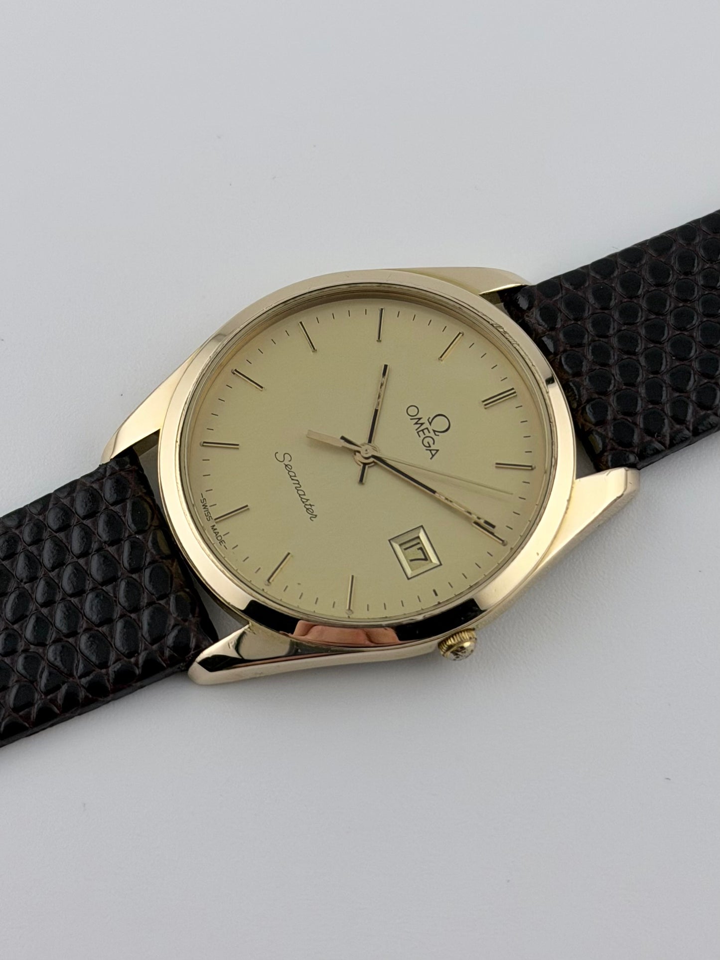 Omega Seamaster Quartz Date 196.0313